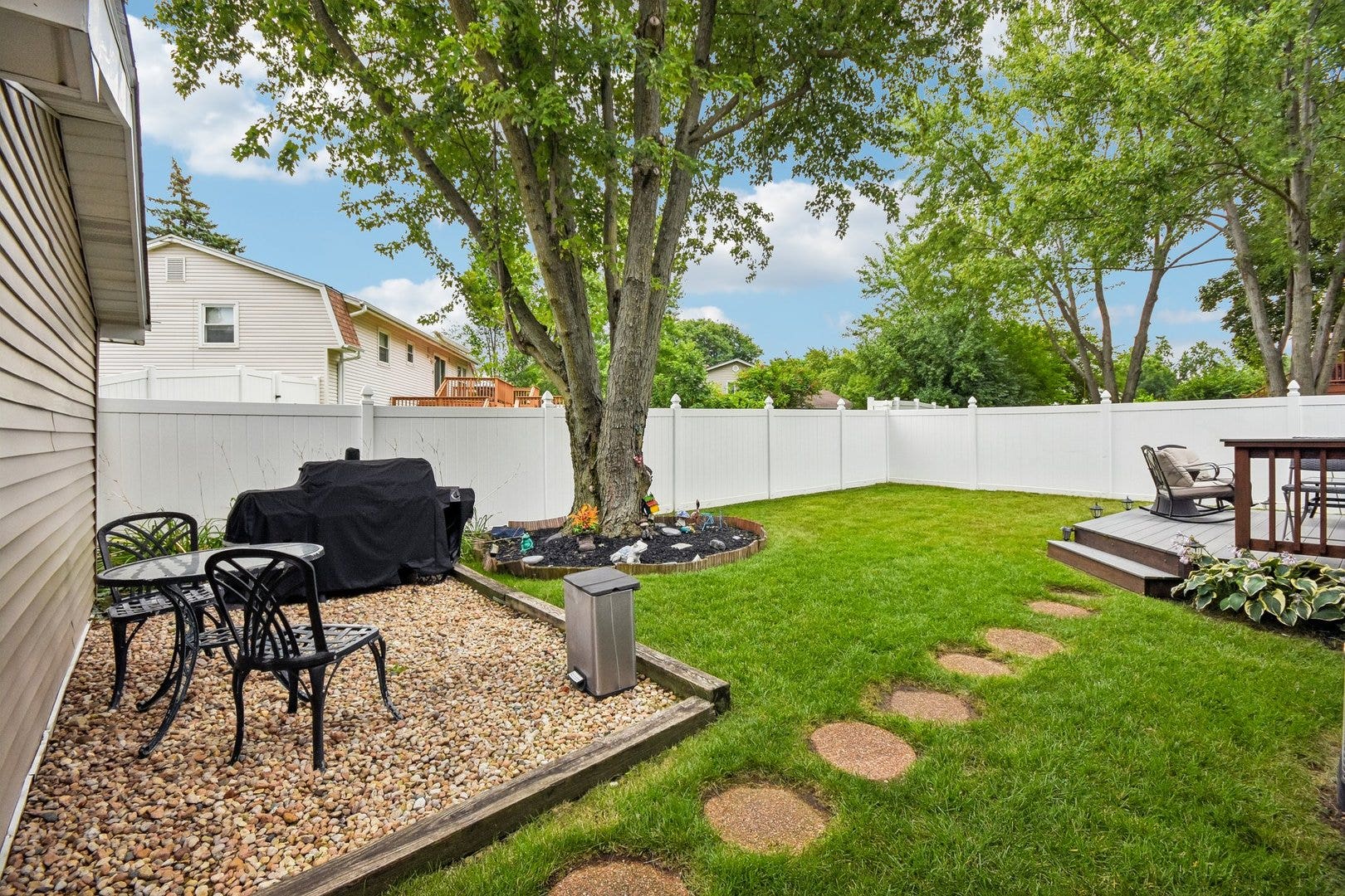 7 Derbyshire Court, Bolingbrook, IL 60440