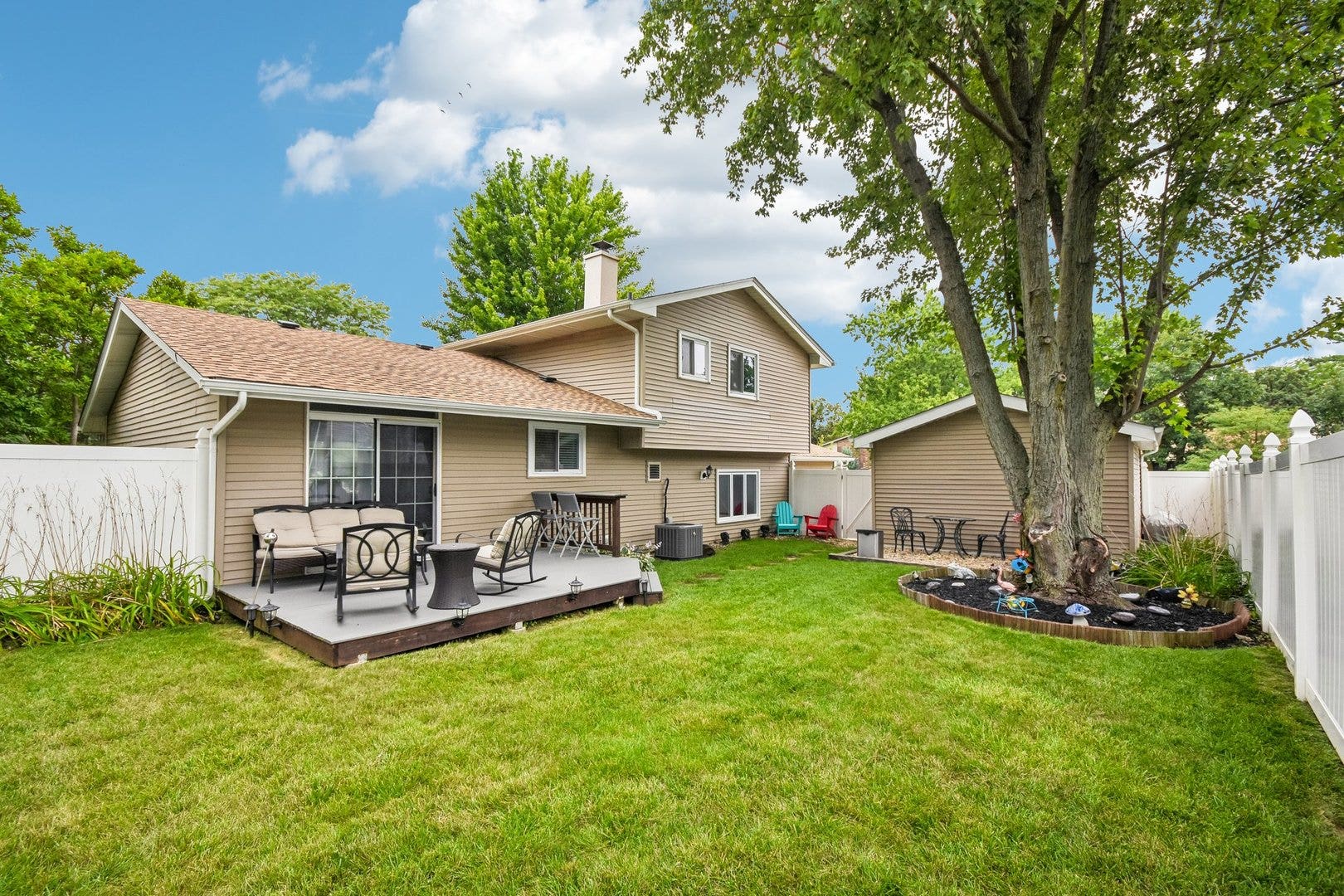 7 Derbyshire Court, Bolingbrook, IL 60440