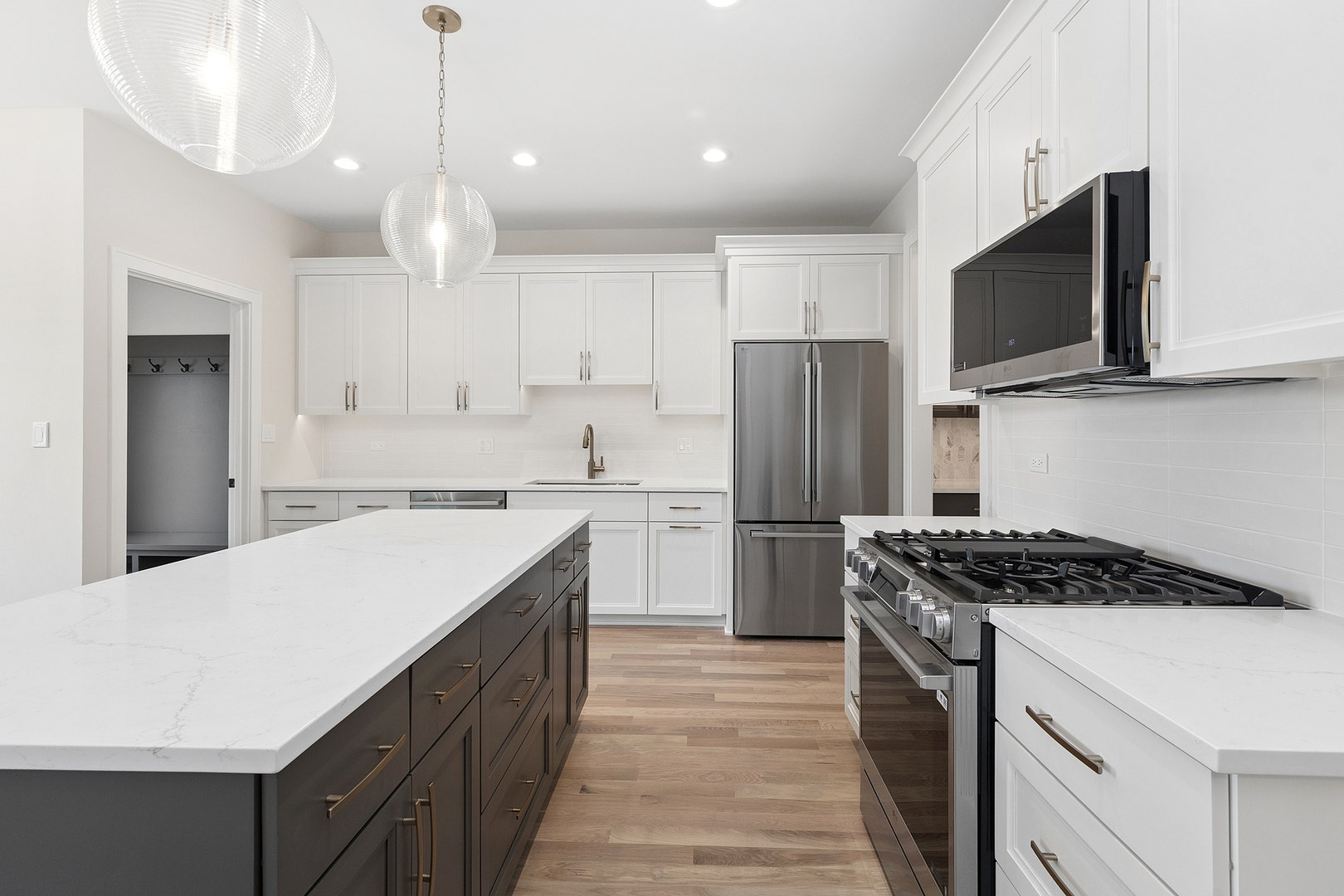 1023 Walter Street, Lemont, IL 60439 1023 Walter Street, Lemont, IL 60439
