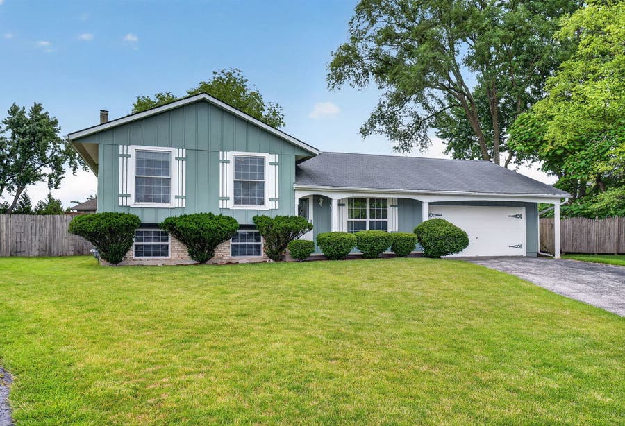 Property photo for 7606 W Royce Court, Frankfort, IL