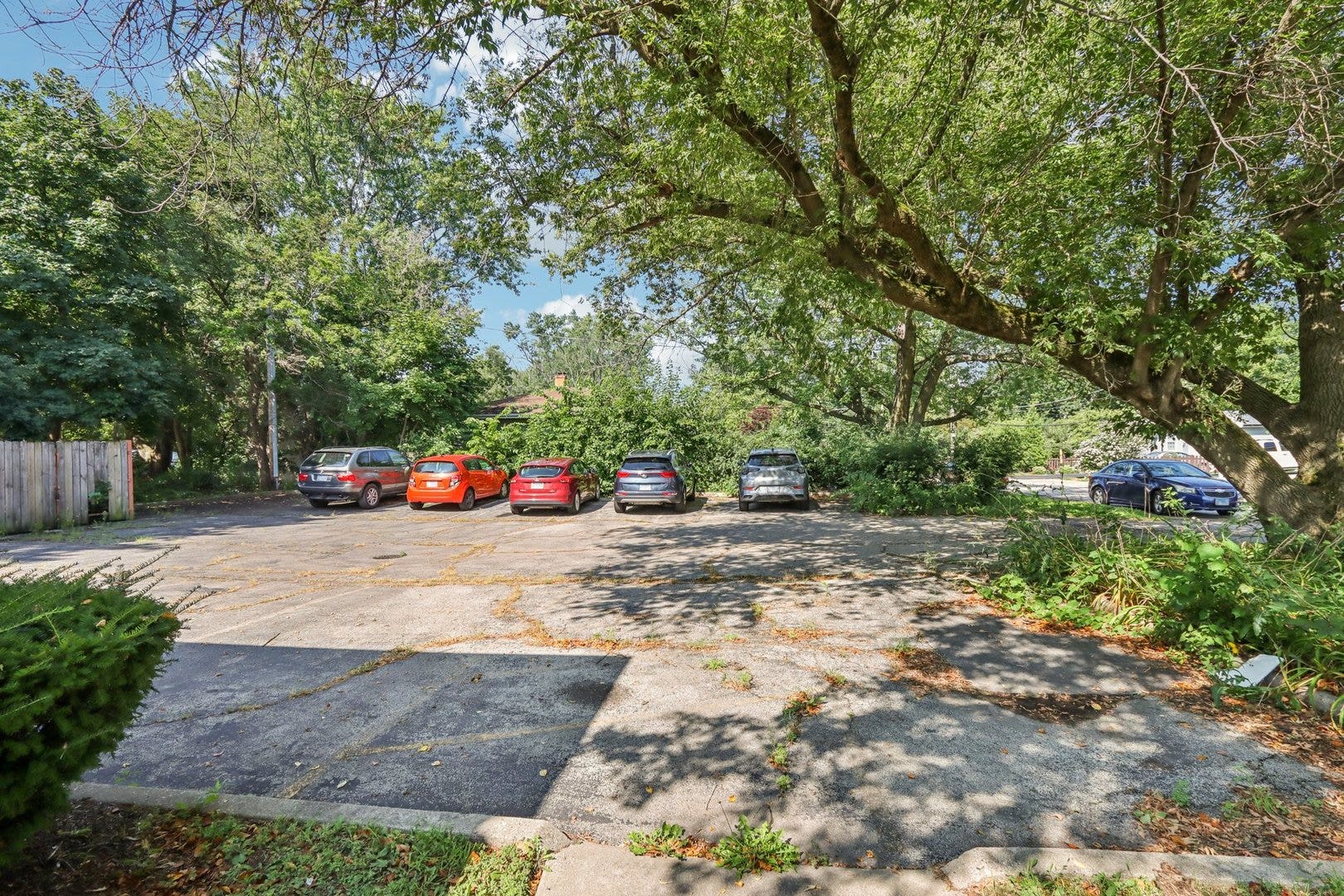 530 N Mclean Boulevard, Elgin, IL 60123 530 N Mclean Boulevard, Elgin, IL 60123