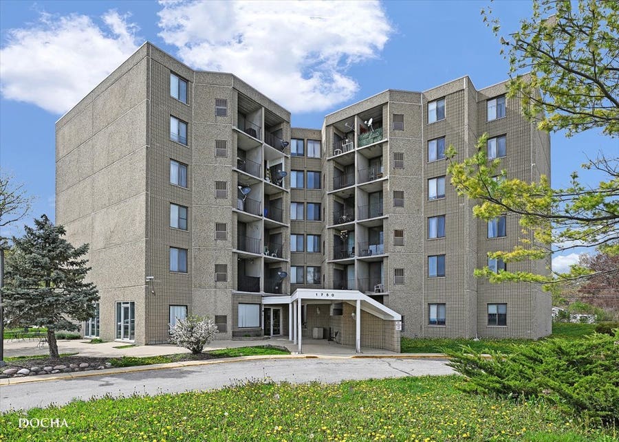 Property photo for 1750 N Marywood Avenue, #501, Aurora, IL