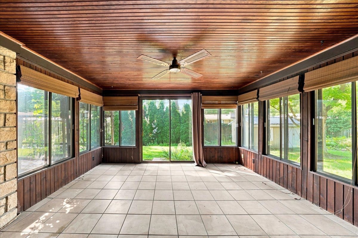 1500 Mayfield Avenue, Joliet, IL 60435 1500 Mayfield Avenue, Joliet, IL 60435