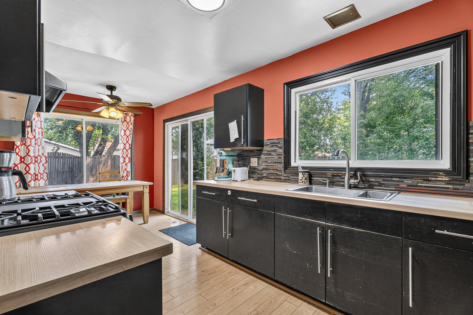 140 Tamarack Drive, Bolingbrook, IL 60440