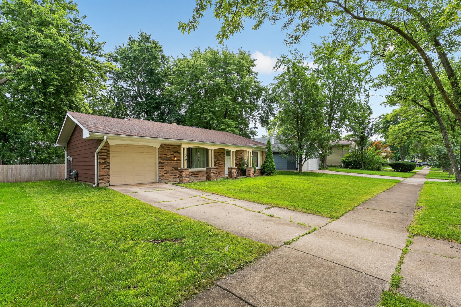 140 Tamarack Drive, Bolingbrook, IL 60440