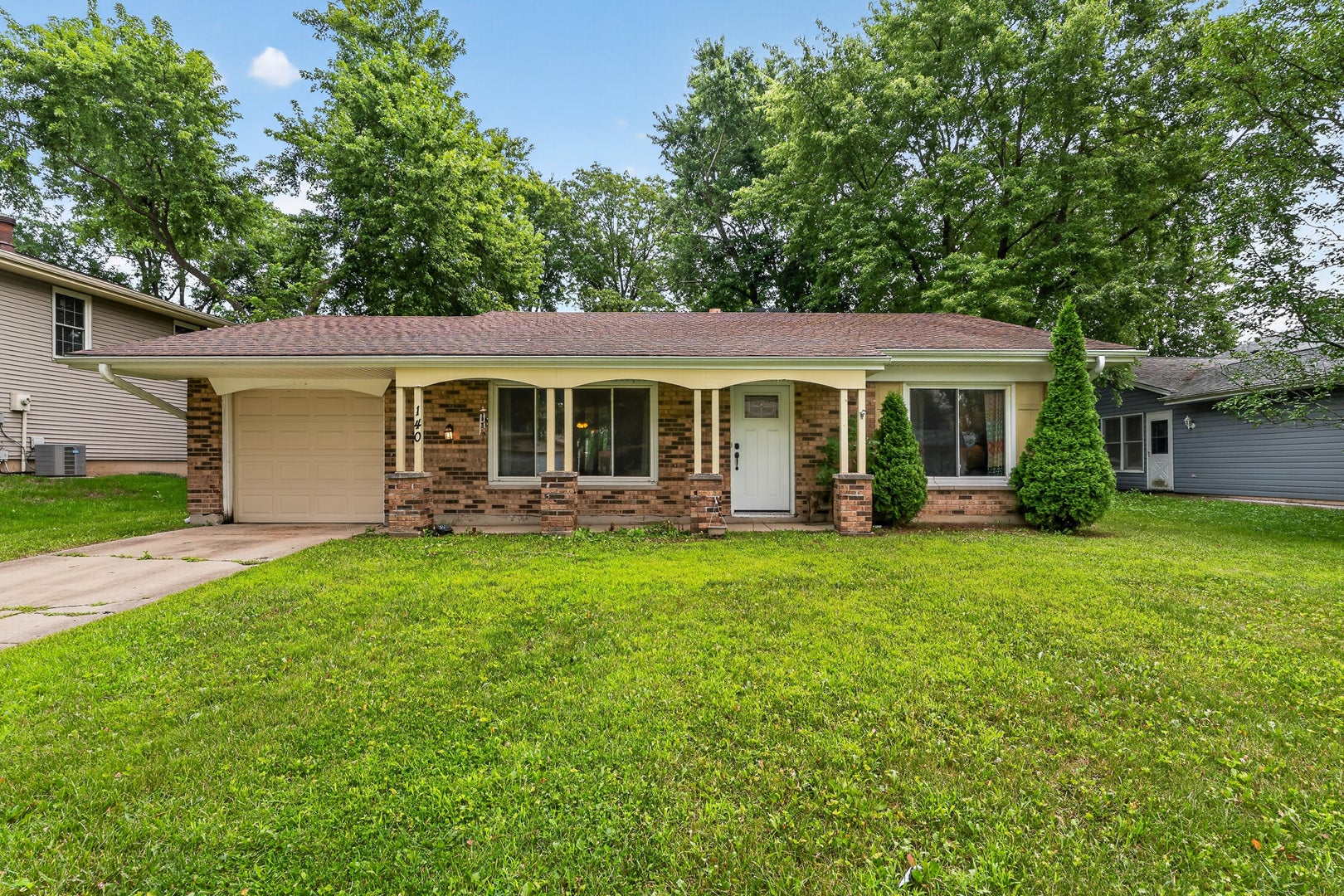 140 Tamarack Drive, Bolingbrook, IL 60440
