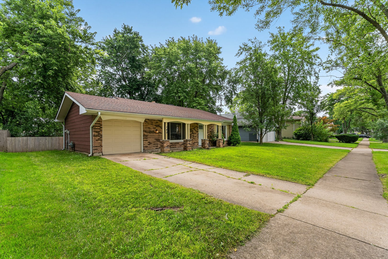 140 Tamarack Drive, Bolingbrook, IL 60440