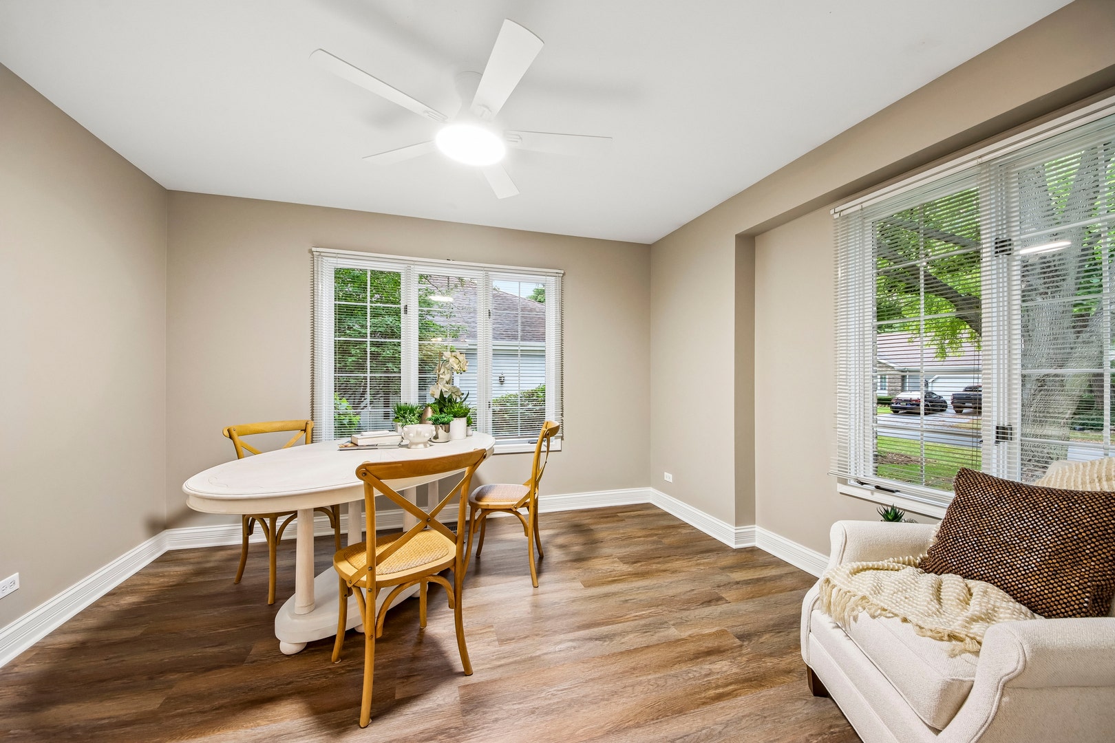 281 Governors Lane, #281, Elgin, IL 60123 281 Governors Lane, #281, Elgin, IL 60123