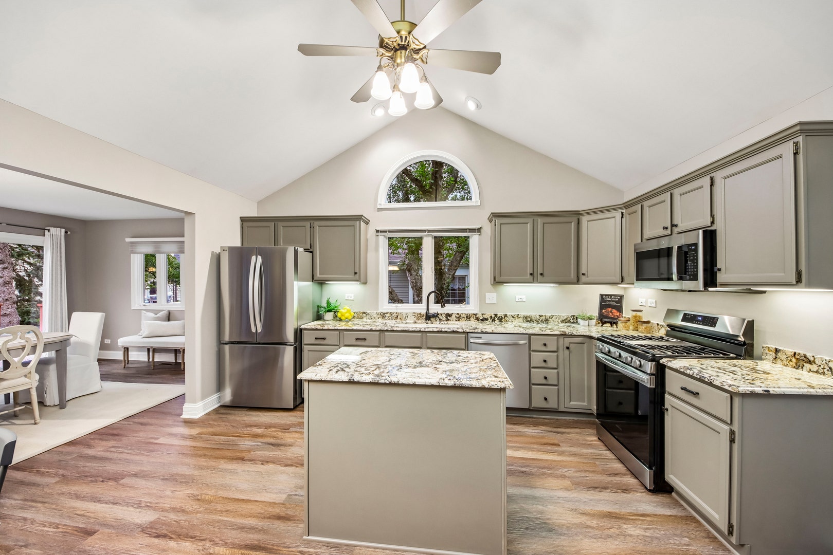 281 Governors Lane, #281, Elgin, IL 60123 281 Governors Lane, #281, Elgin, IL 60123