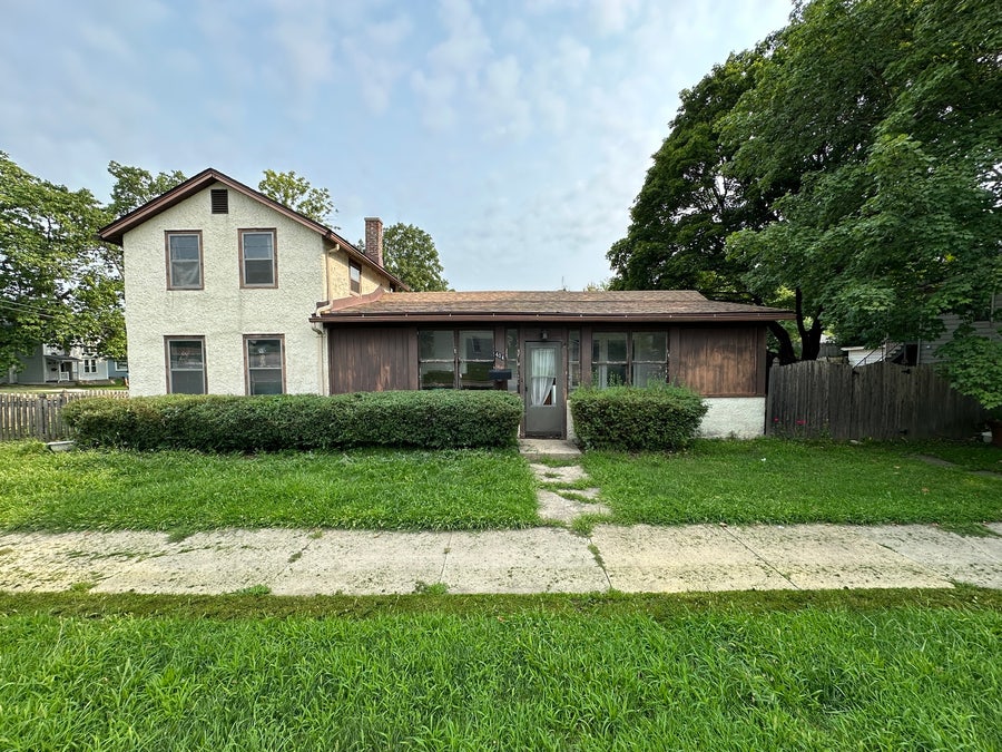Property photo for 404 E 9th Street, Lockport, IL