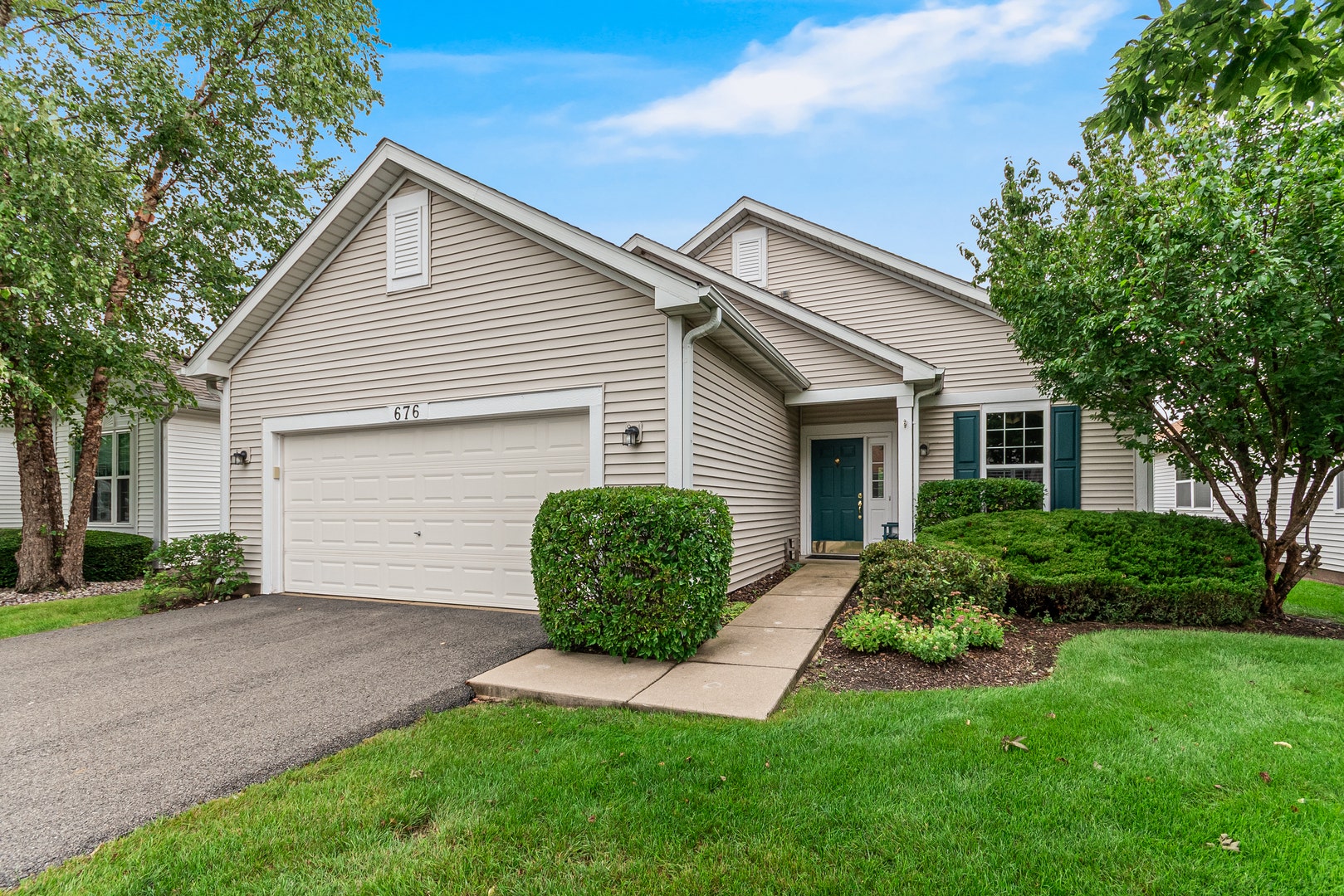676 S Wellston Lane, Romeoville, IL 60446 676 S Wellston Lane, Romeoville, IL 60446