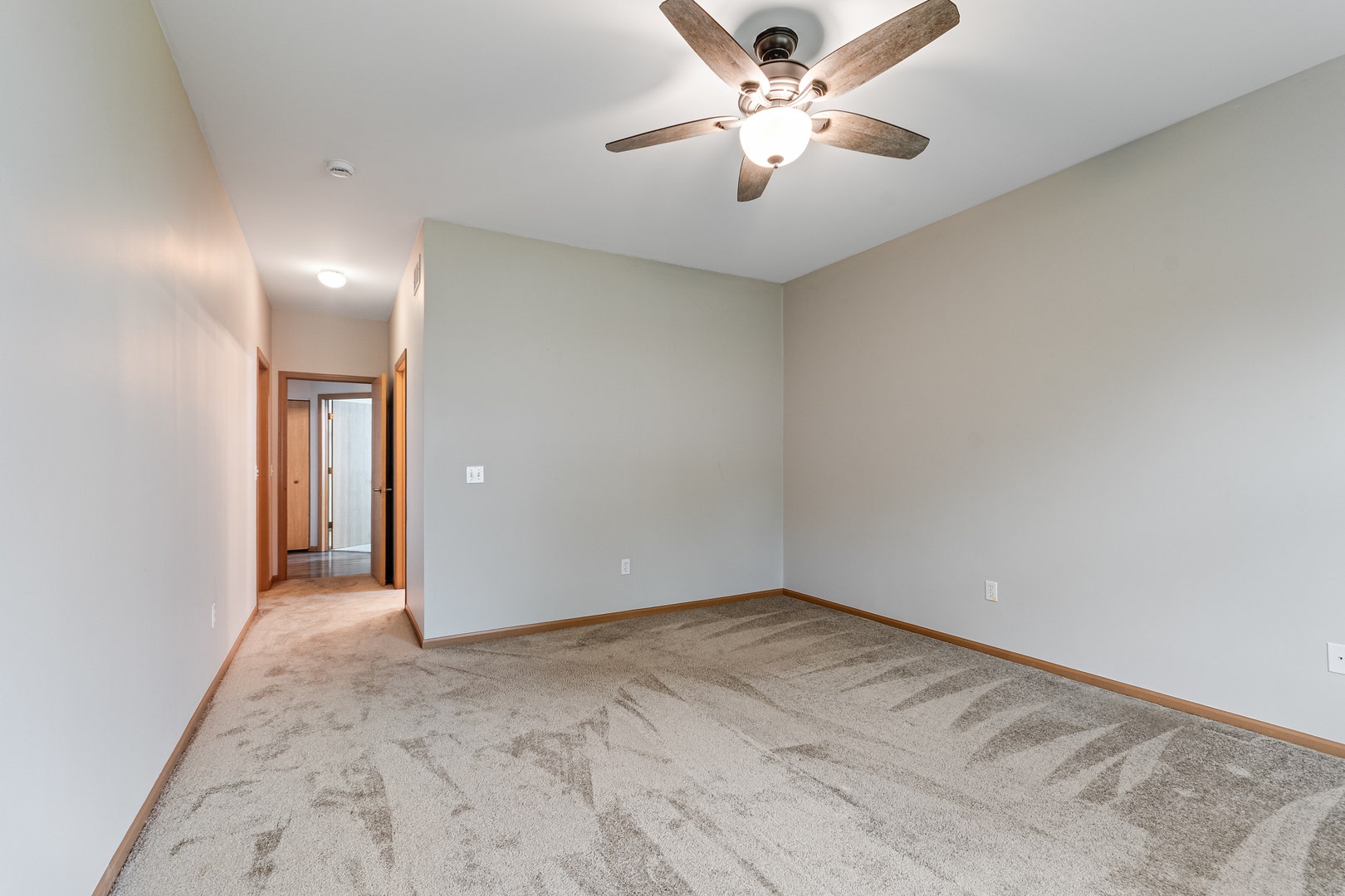 676 S Wellston Lane, Romeoville, IL 60446 676 S Wellston Lane, Romeoville, IL 60446