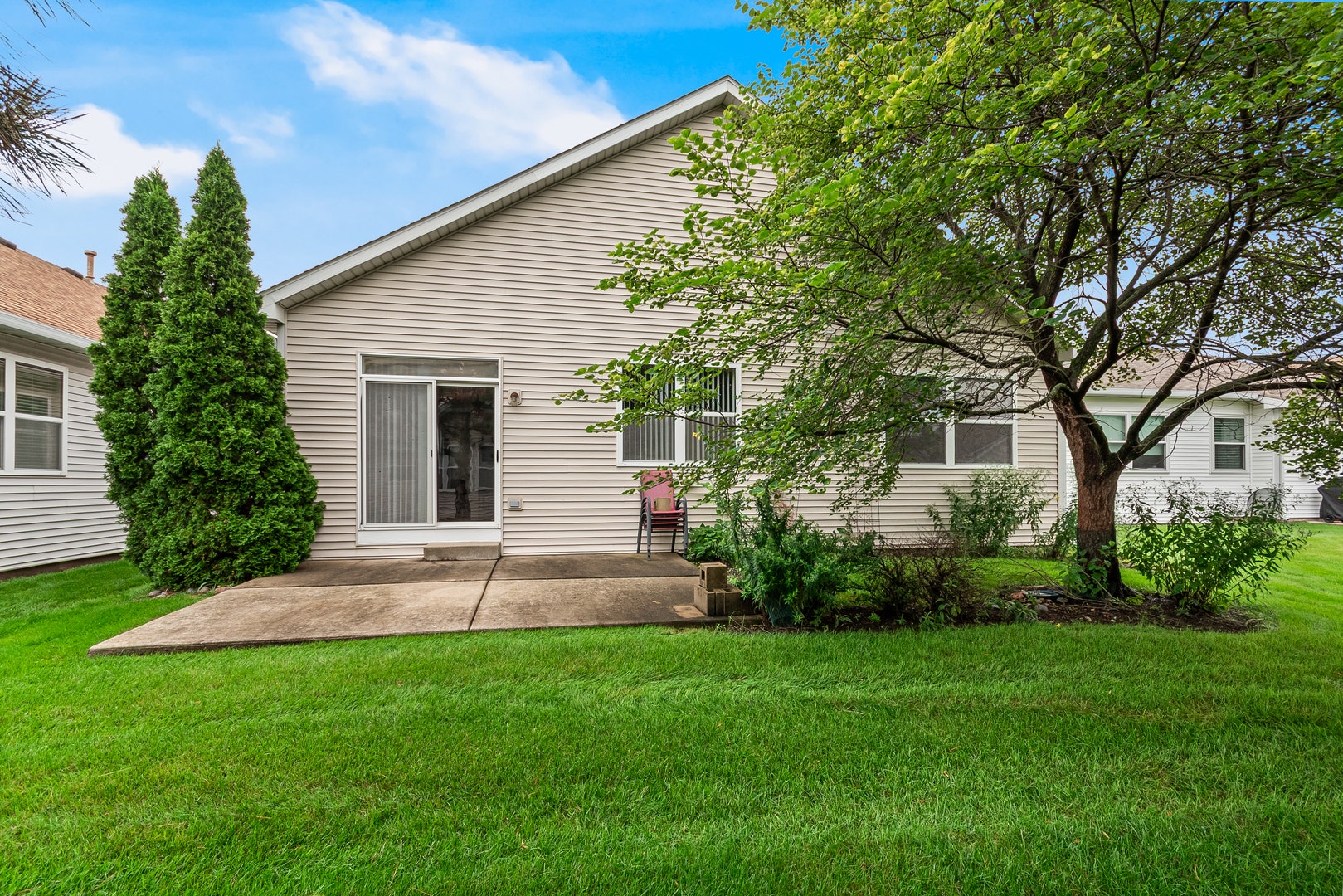 676 S Wellston Lane, Romeoville, IL 60446 676 S Wellston Lane, Romeoville, IL 60446