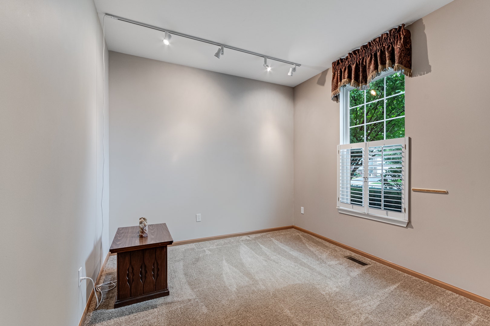 676 S Wellston Lane, Romeoville, IL 60446 676 S Wellston Lane, Romeoville, IL 60446