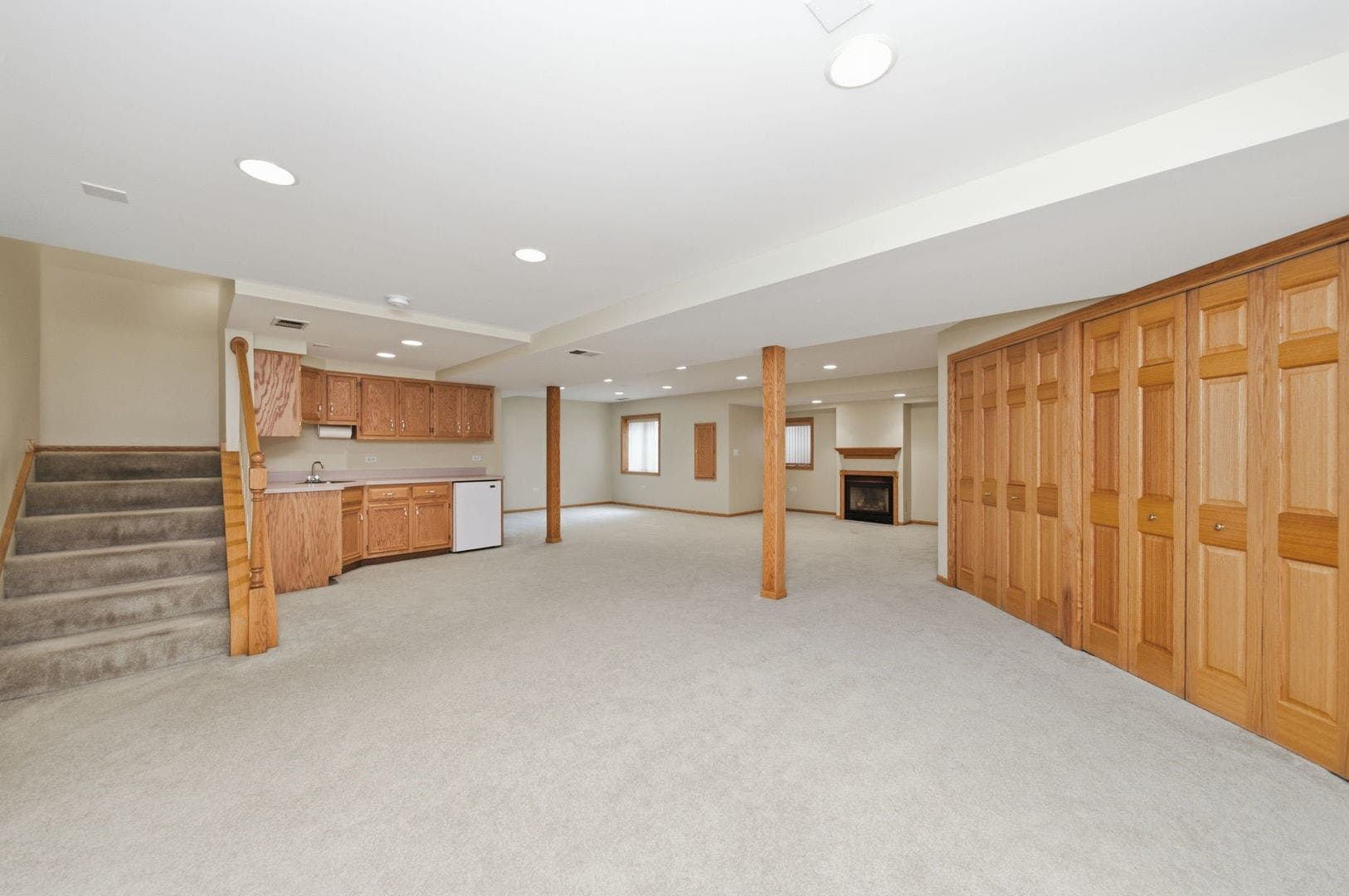 2218 Tamarack Drive, Downers Grove, IL 60515