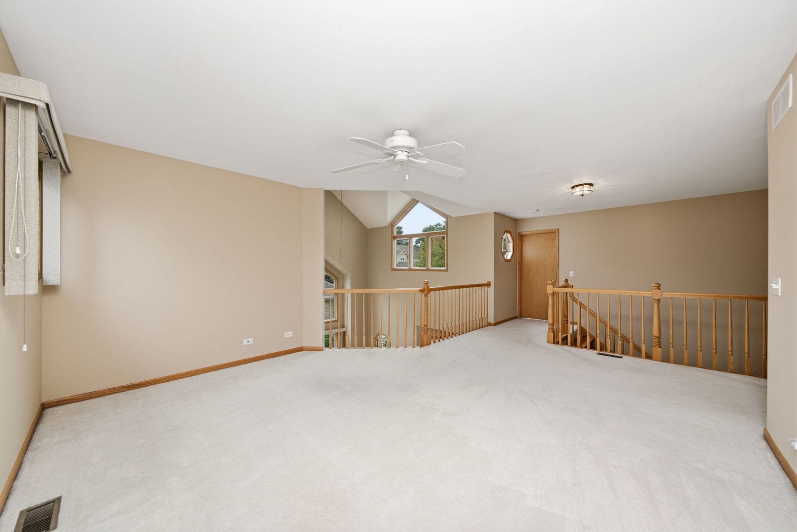 2218 Tamarack Drive, Downers Grove, IL 60515