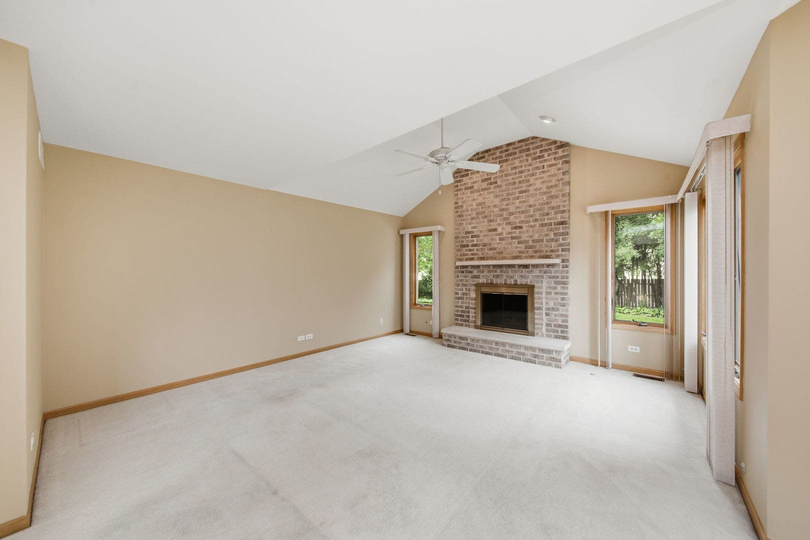 2218 Tamarack Drive, Downers Grove, IL 60515