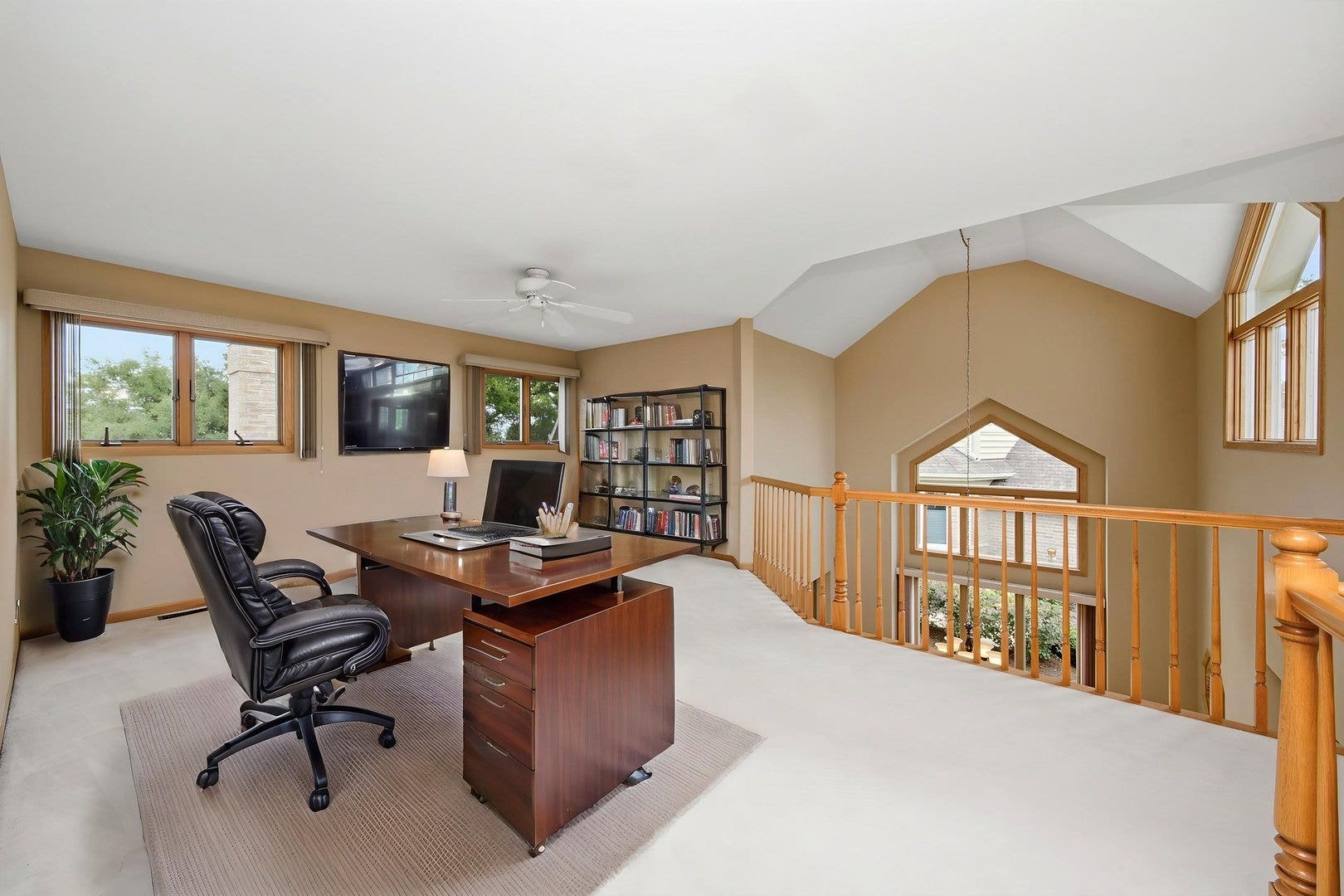 2218 Tamarack Drive, Downers Grove, IL 60515