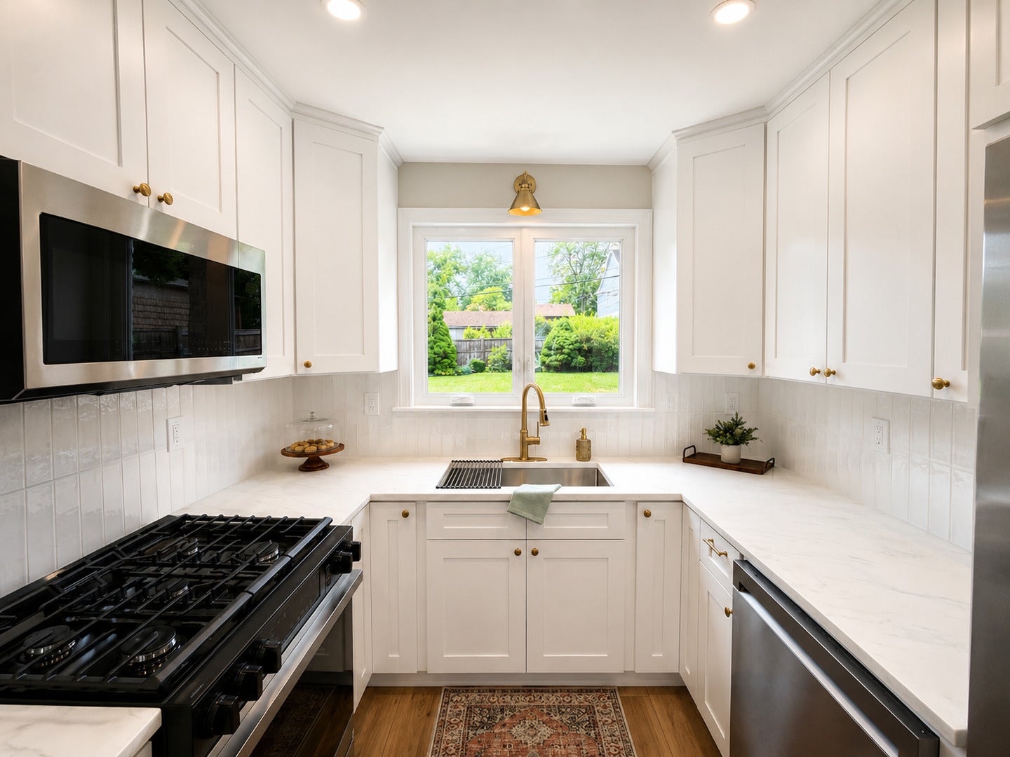 4216 Elm Street, Downers Grove, IL 60515 4216 Elm Street, Downers Grove, IL 60515