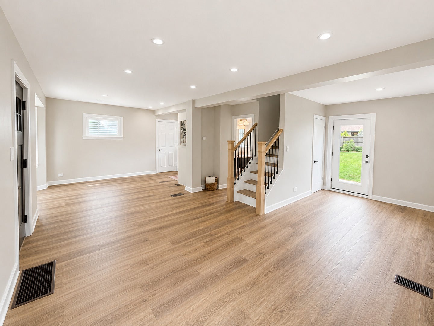 4216 Elm Street, Downers Grove, IL 60515 4216 Elm Street, Downers Grove, IL 60515