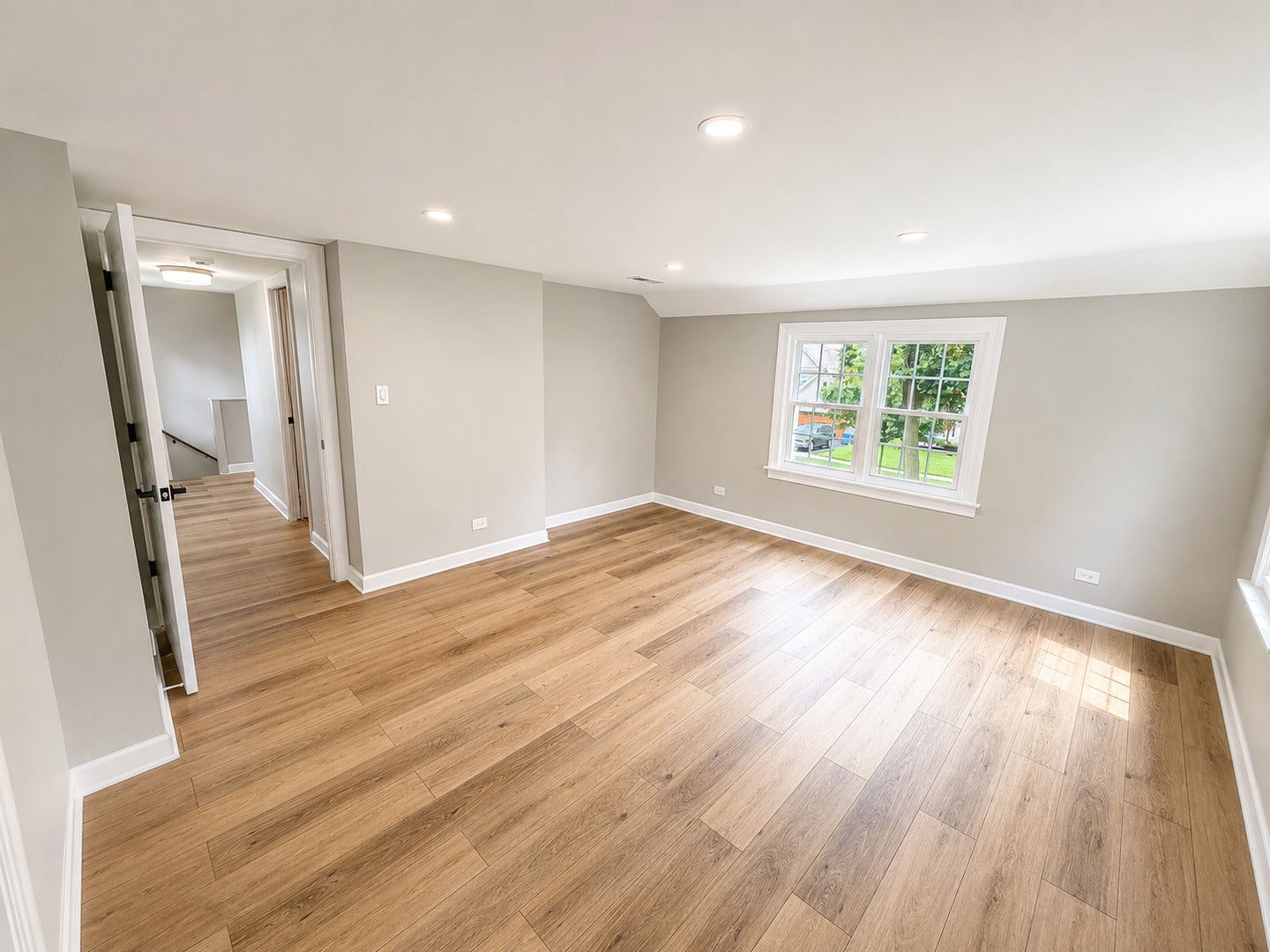 4216 Elm Street, Downers Grove, IL 60515 4216 Elm Street, Downers Grove, IL 60515