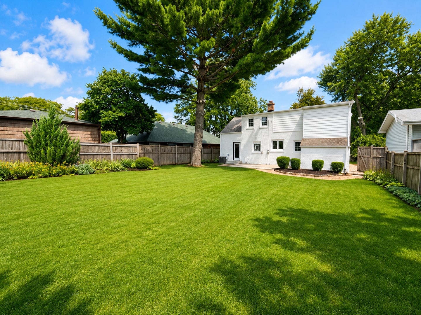 4216 Elm Street, Downers Grove, IL 60515 4216 Elm Street, Downers Grove, IL 60515