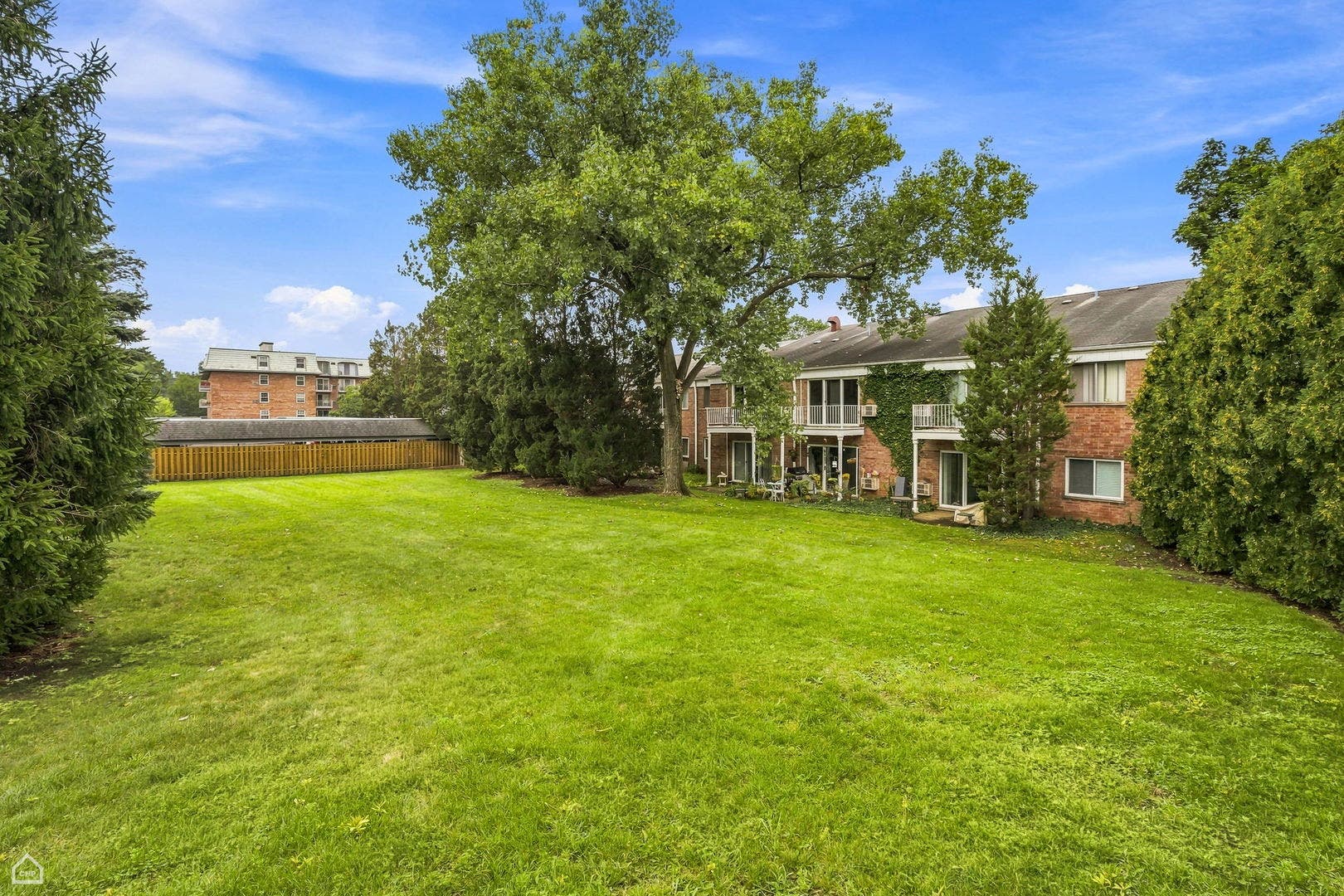 543 Burlington Avenue, #202, Downers Grove, IL 60515