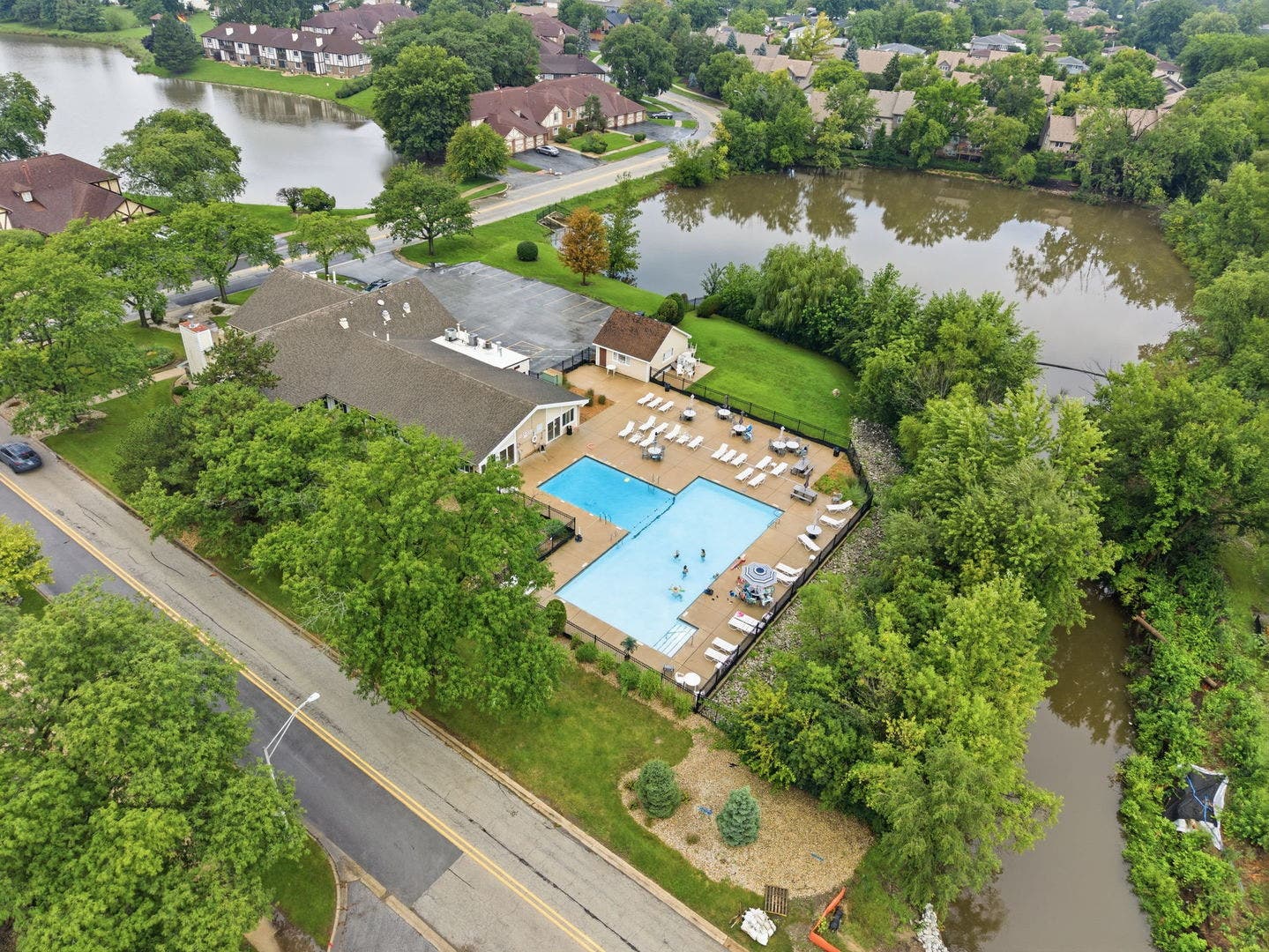 15706 Orlan Brook Drive, #165, Orland Park, IL 60462
