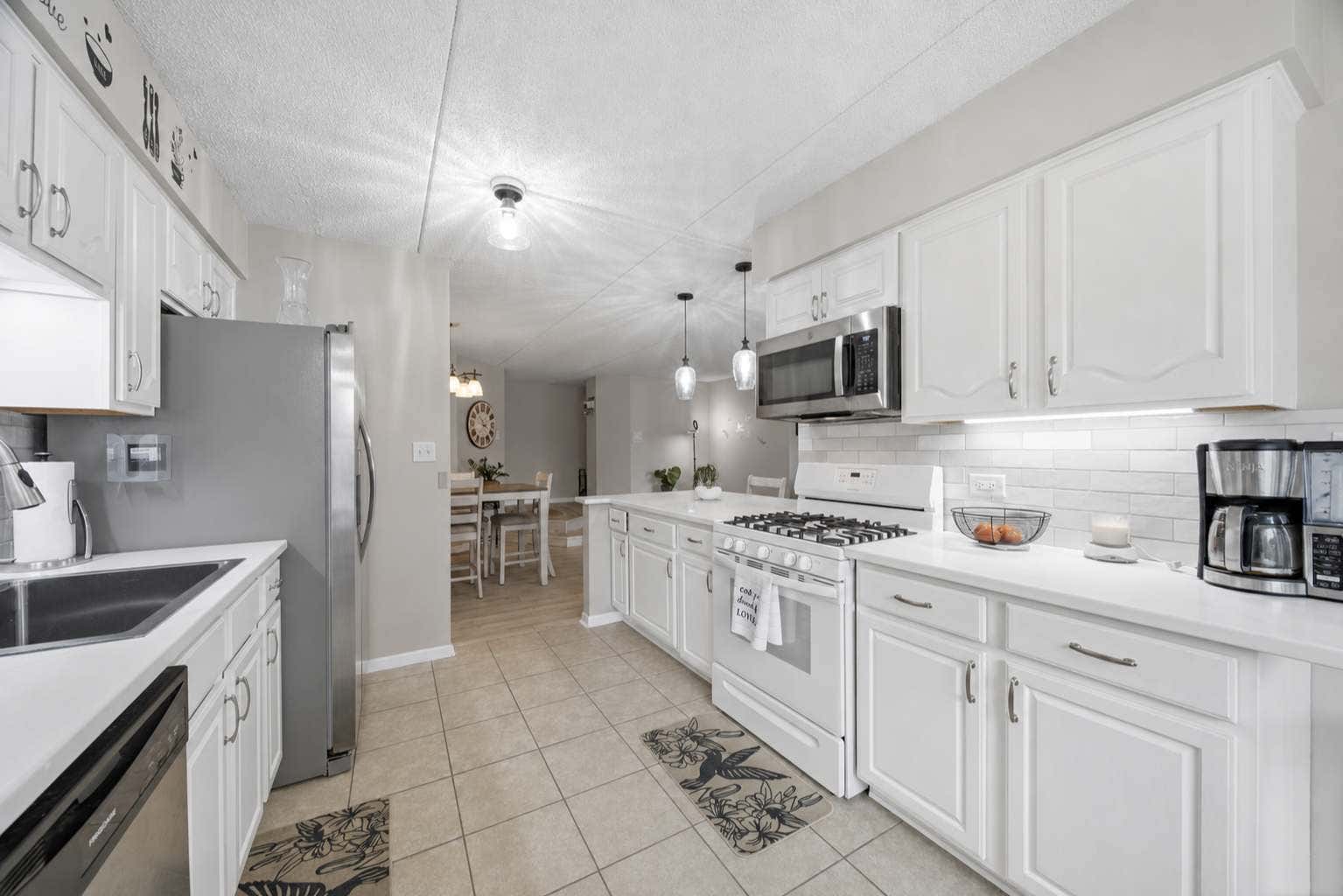 15706 Orlan Brook Drive, #165, Orland Park, IL 60462