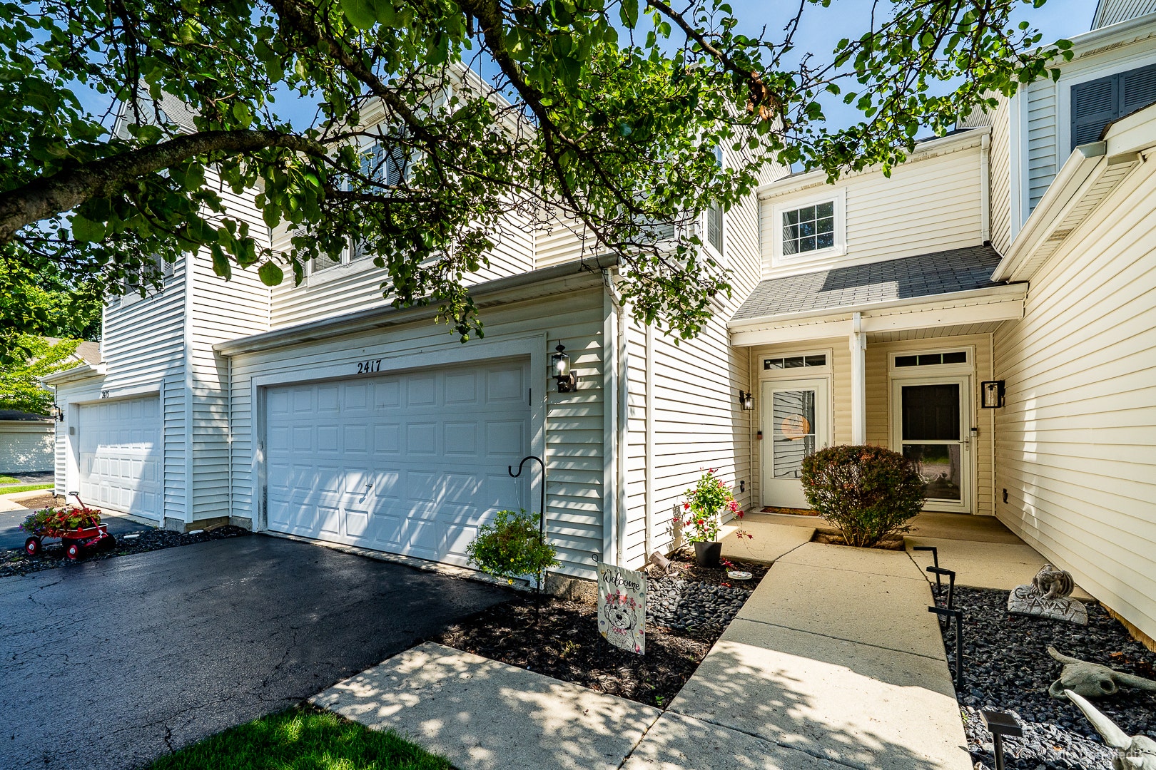 2417 Brush Hill Circle, Joliet, IL 60432 2417 Brush Hill Circle, Joliet, IL 60432