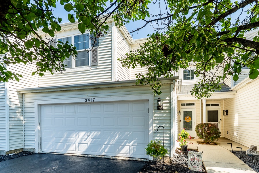 Property photo for 2417 Brush Hill Circle, Joliet, IL