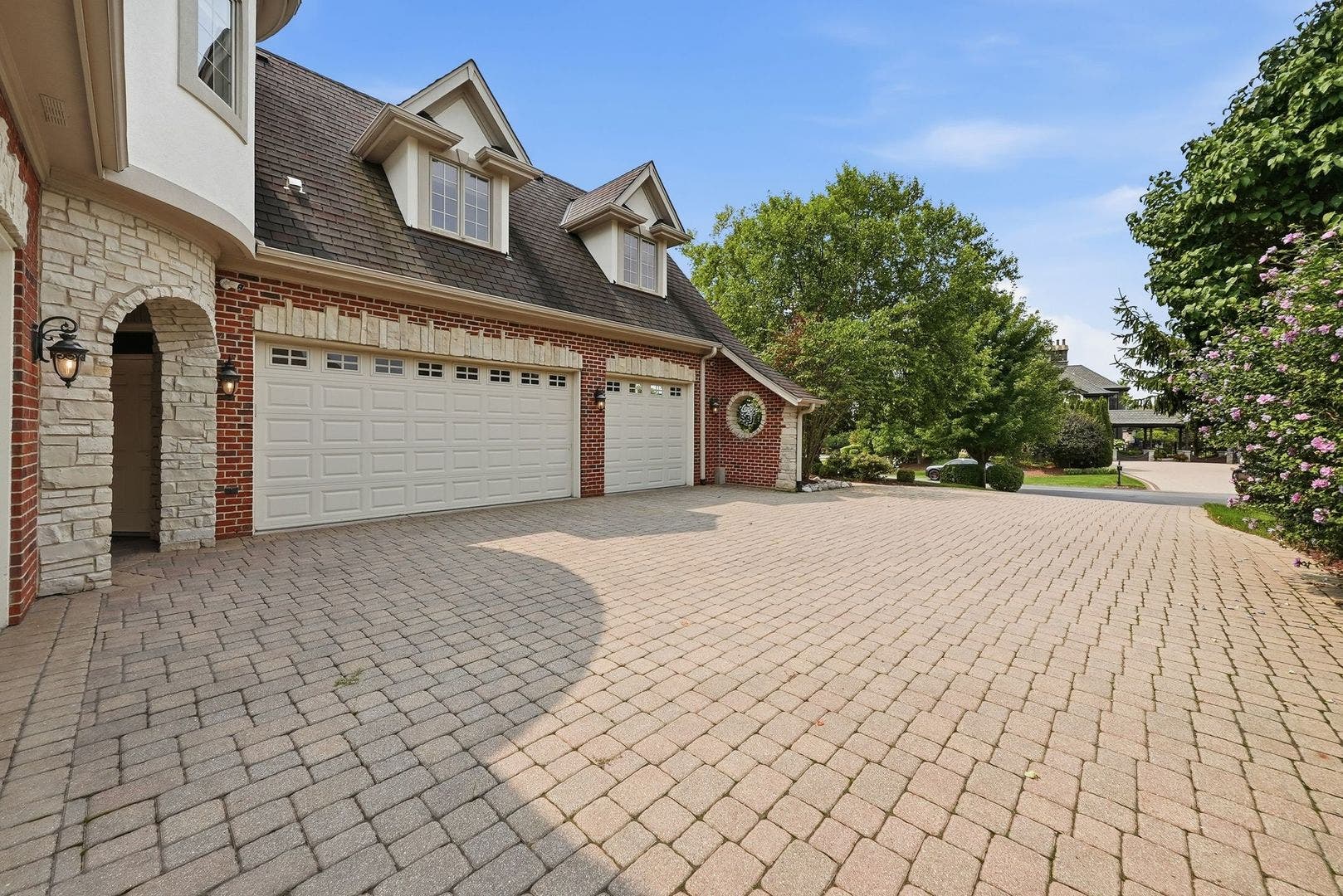 105 Forest Edge Drive, Palos Park, IL 60464