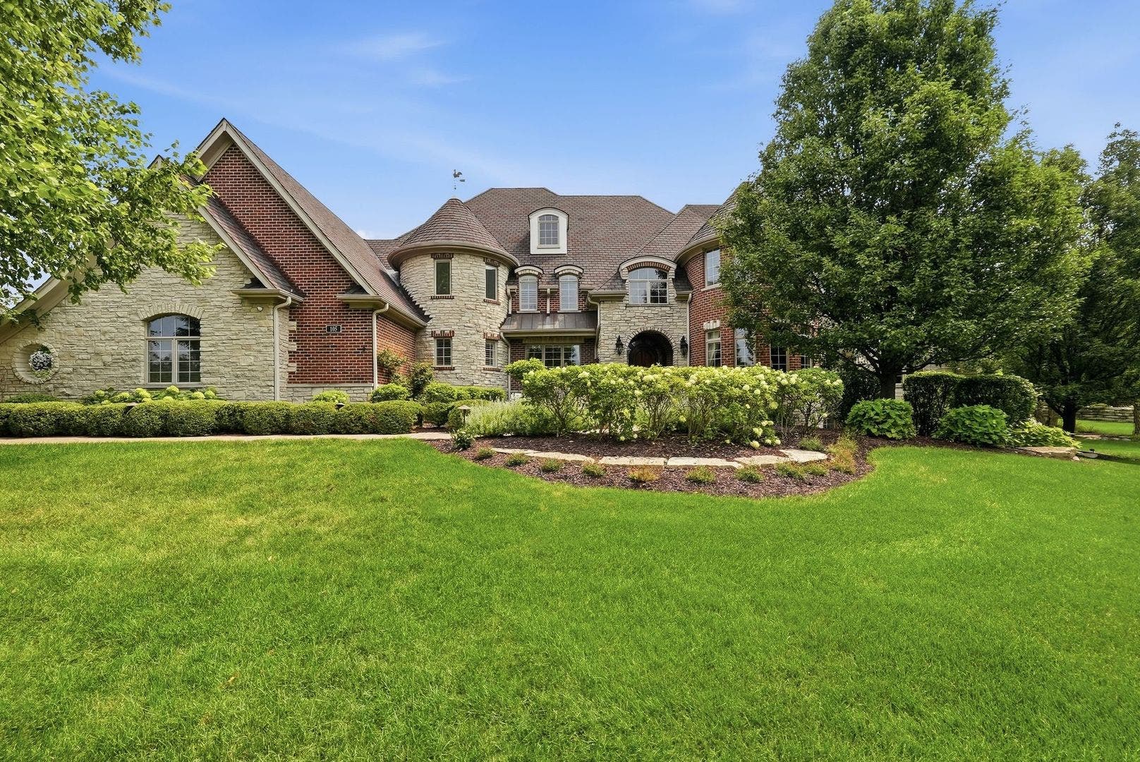 105 Forest Edge Drive, Palos Park, IL 60464