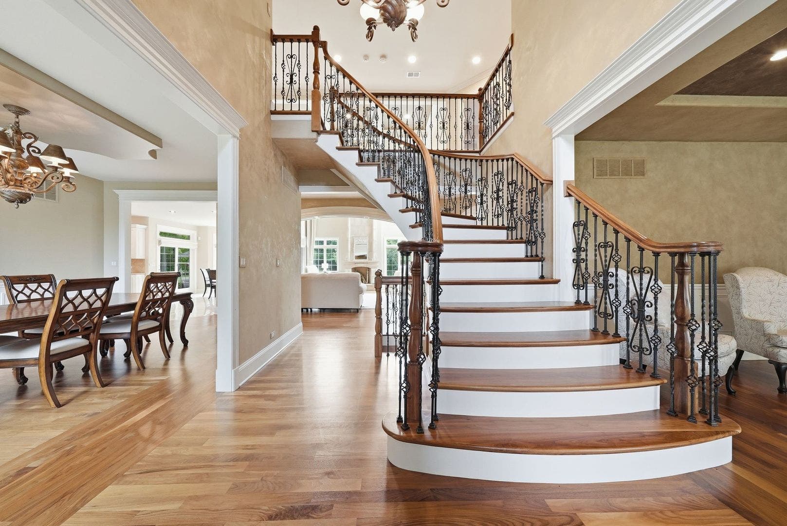 105 Forest Edge Drive, Palos Park, IL 60464