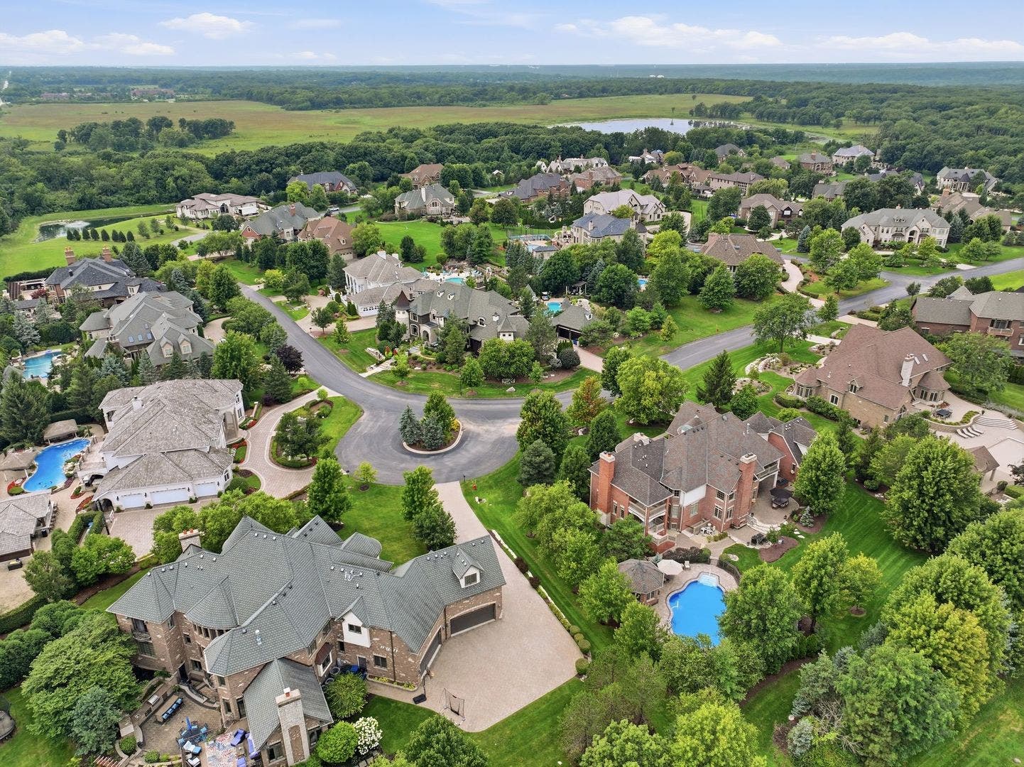 105 Forest Edge Drive, Palos Park, IL 60464