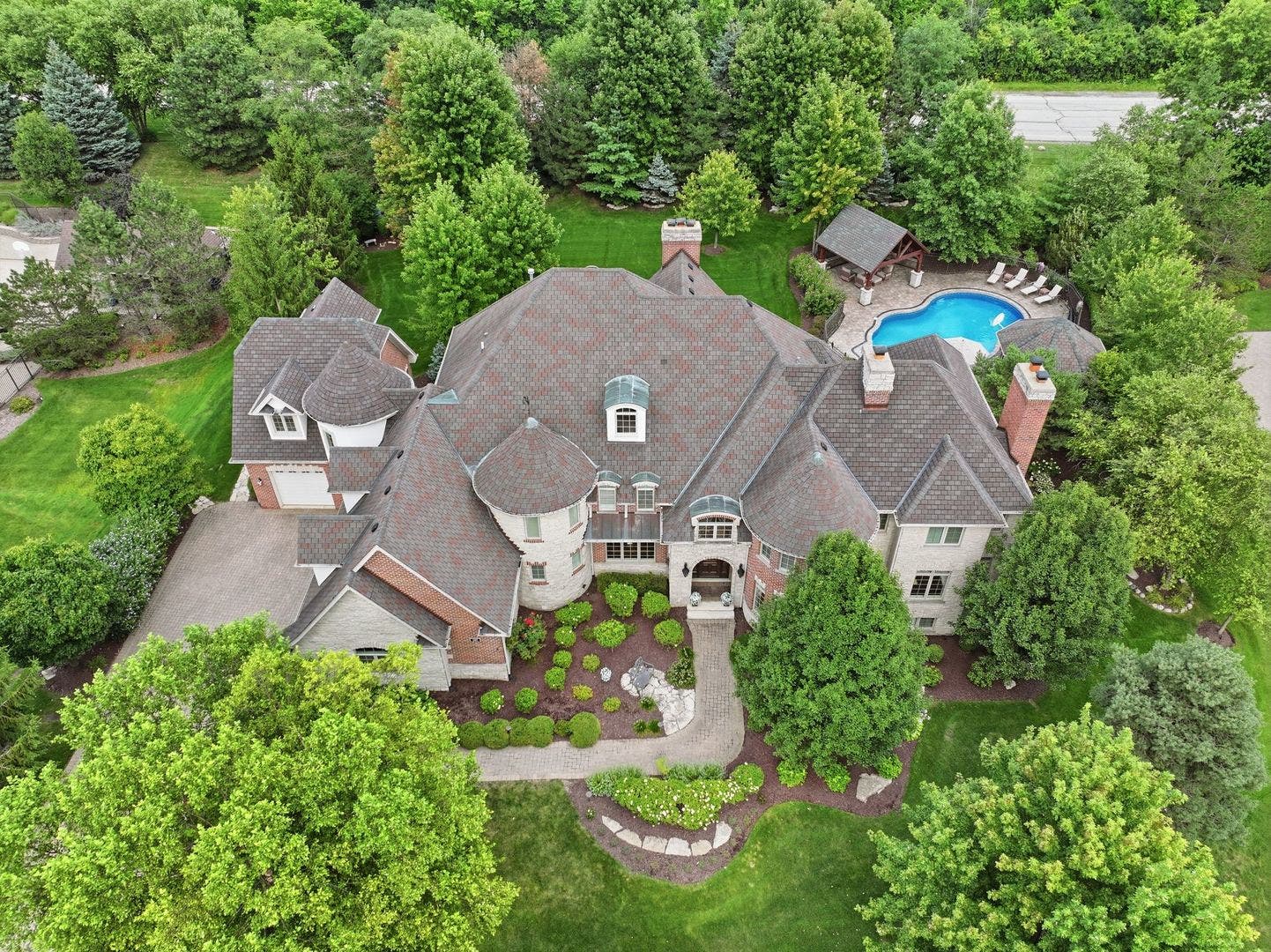 105 Forest Edge Drive, Palos Park, IL 60464