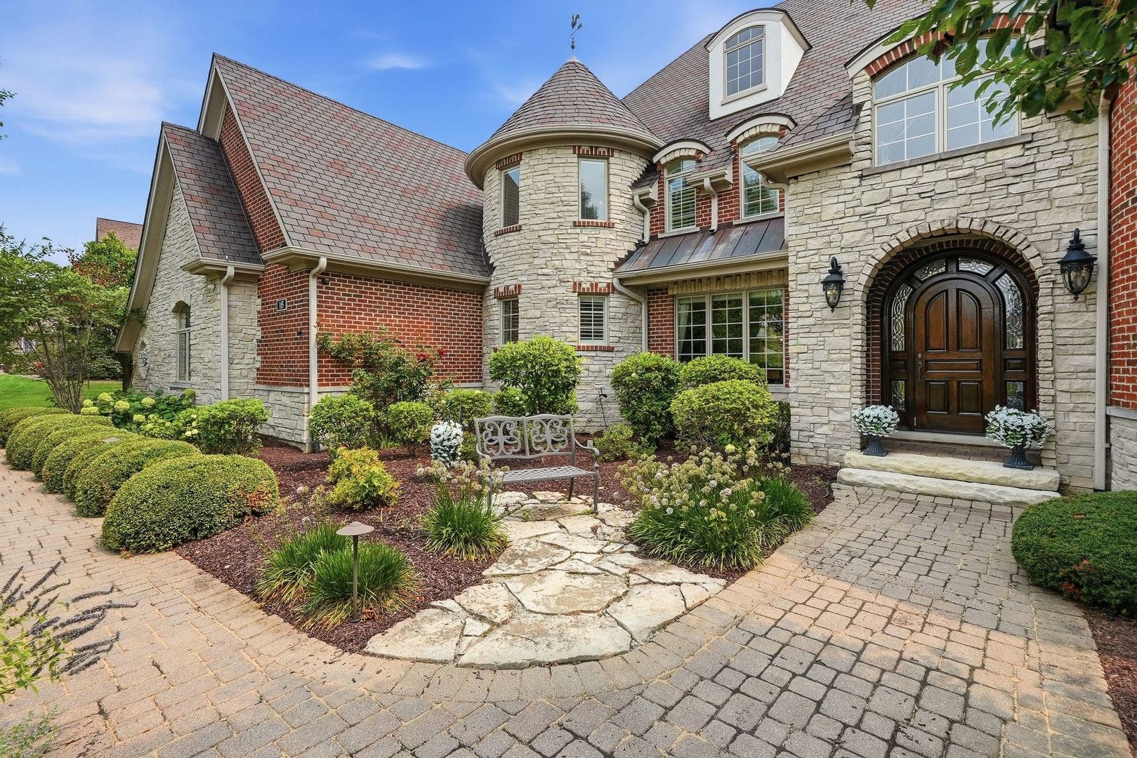 105 Forest Edge Drive, Palos Park, IL 60464