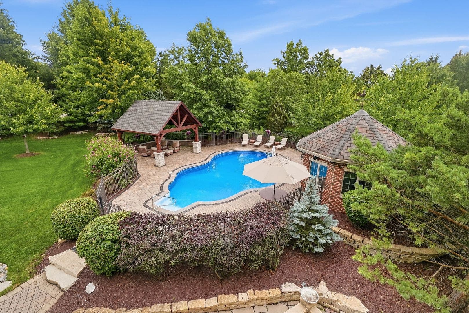 105 Forest Edge Drive, Palos Park, IL 60464