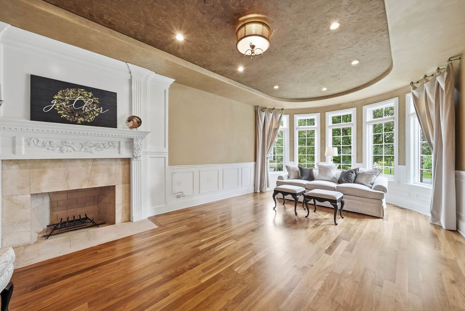 105 Forest Edge Drive, Palos Park, IL 60464