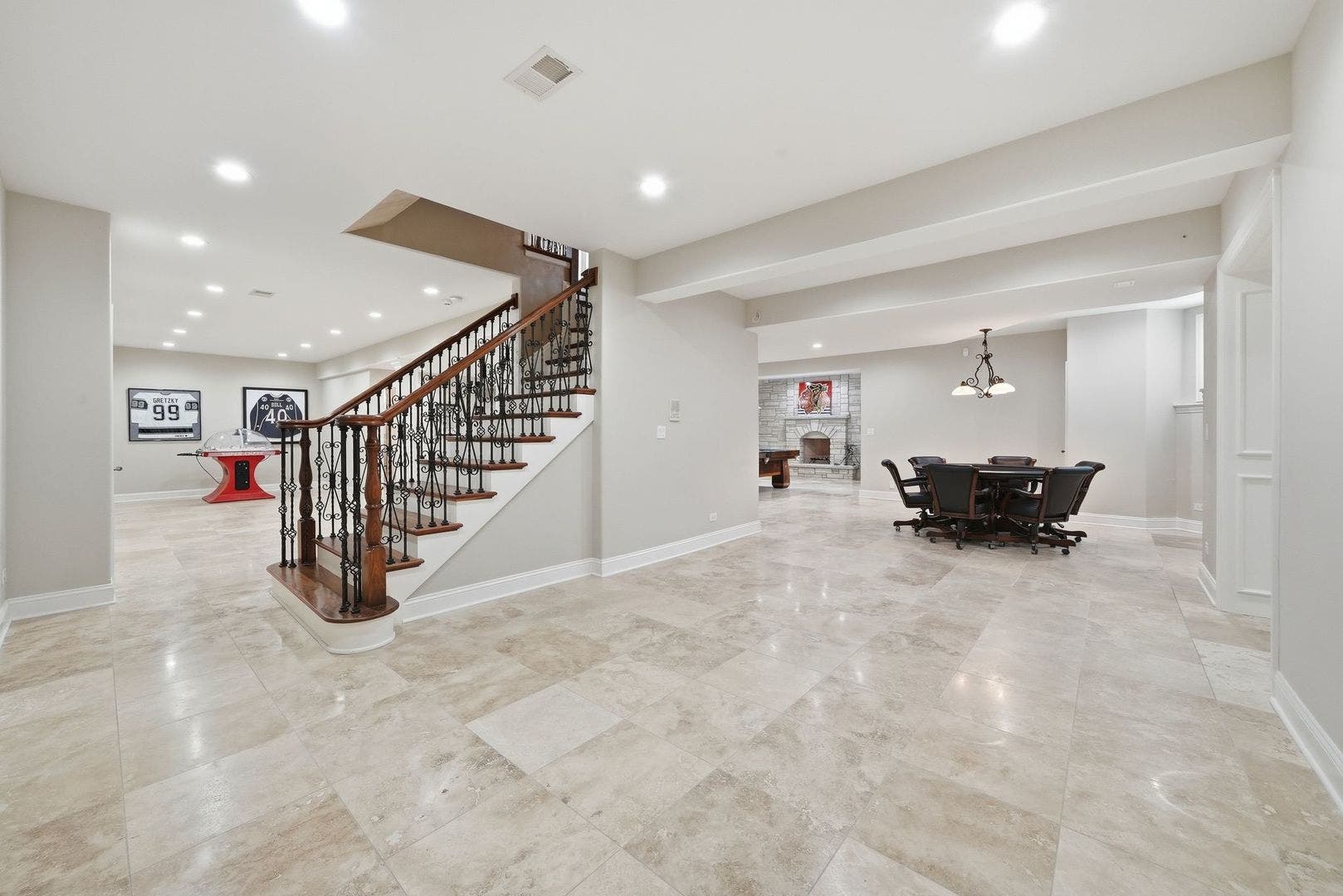 105 Forest Edge Drive, Palos Park, IL 60464