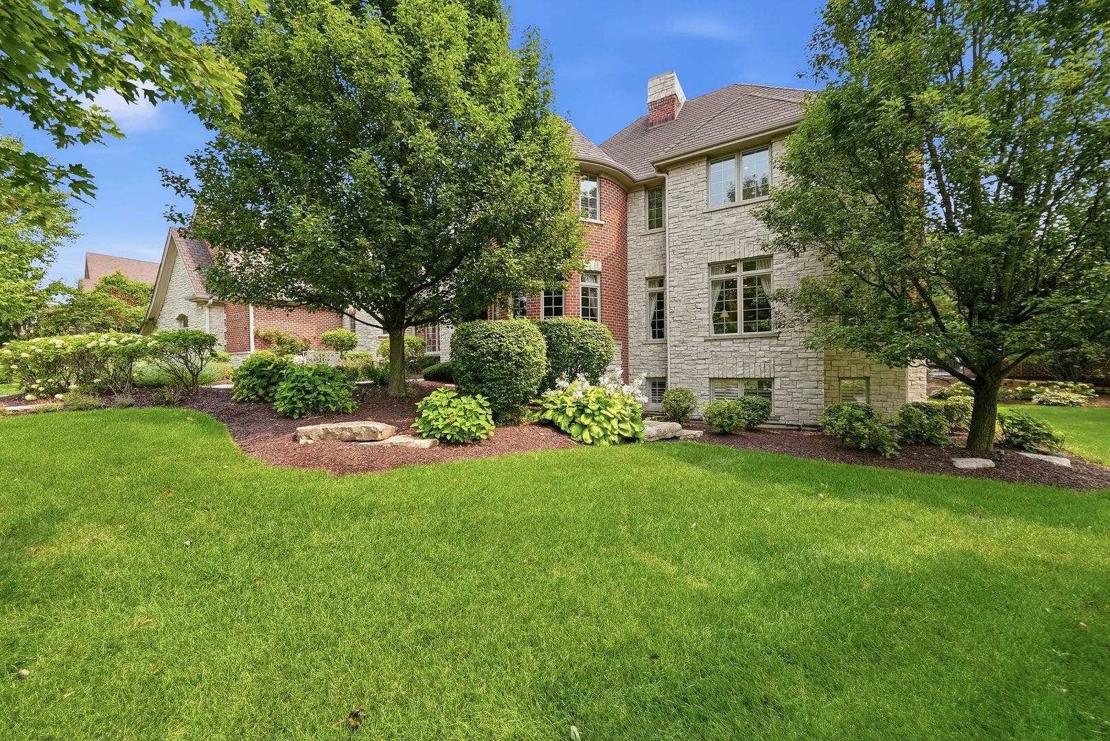 105 Forest Edge Drive, Palos Park, IL 60464