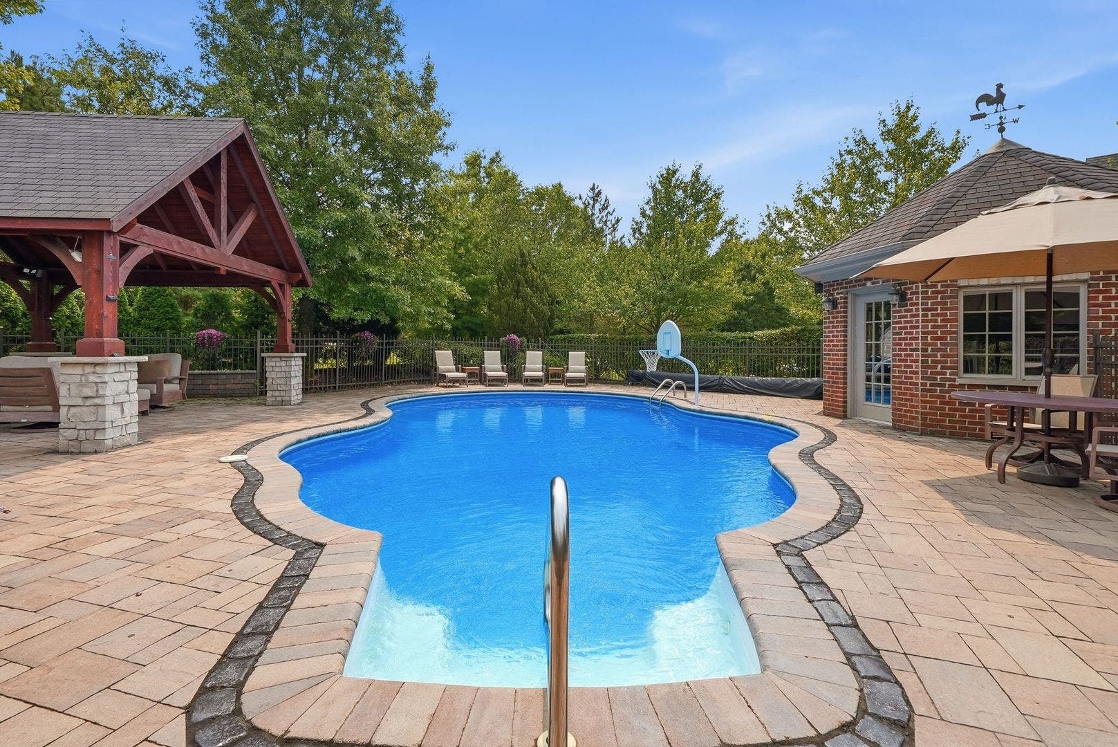 105 Forest Edge Drive, Palos Park, IL 60464