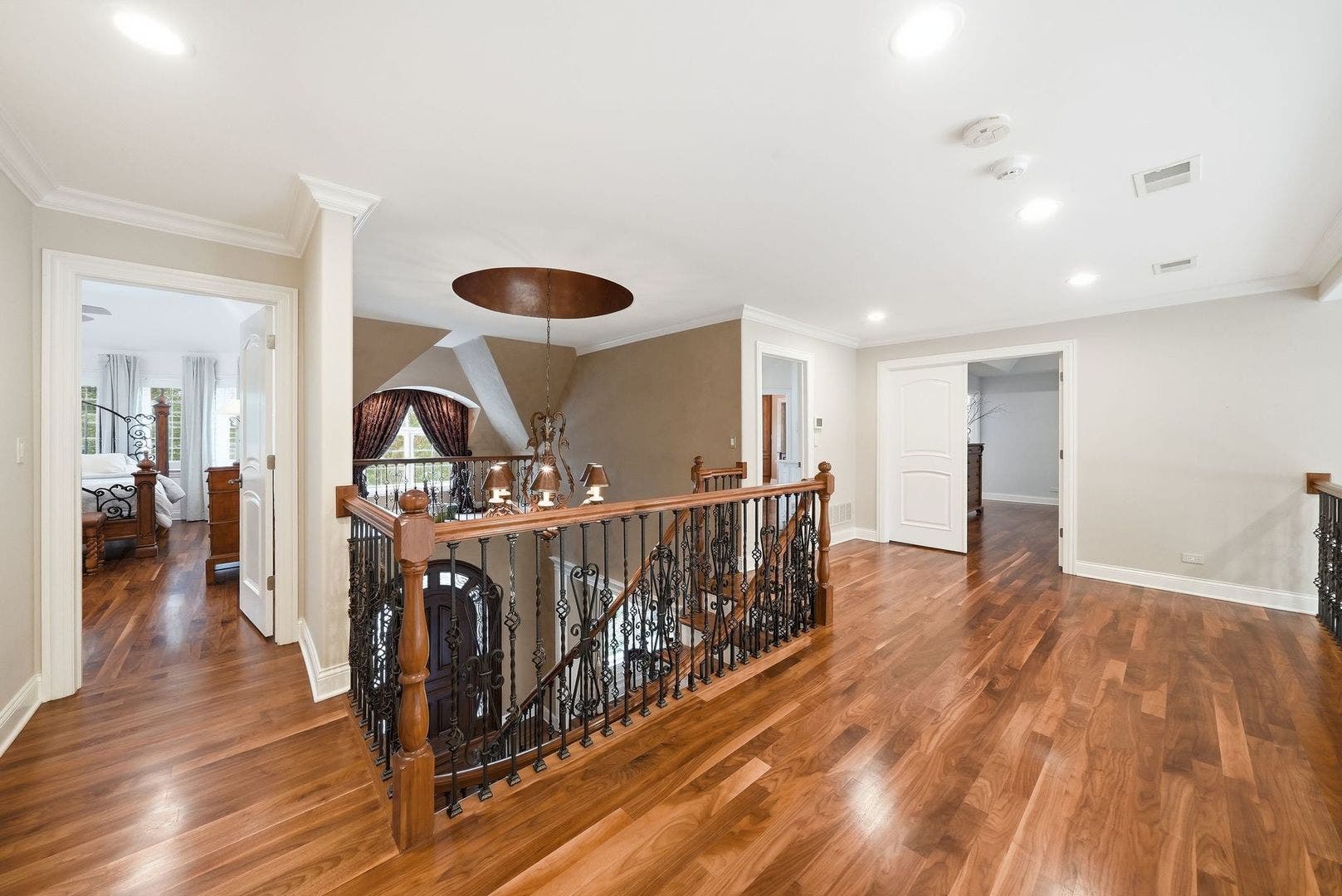 105 Forest Edge Drive, Palos Park, IL 60464