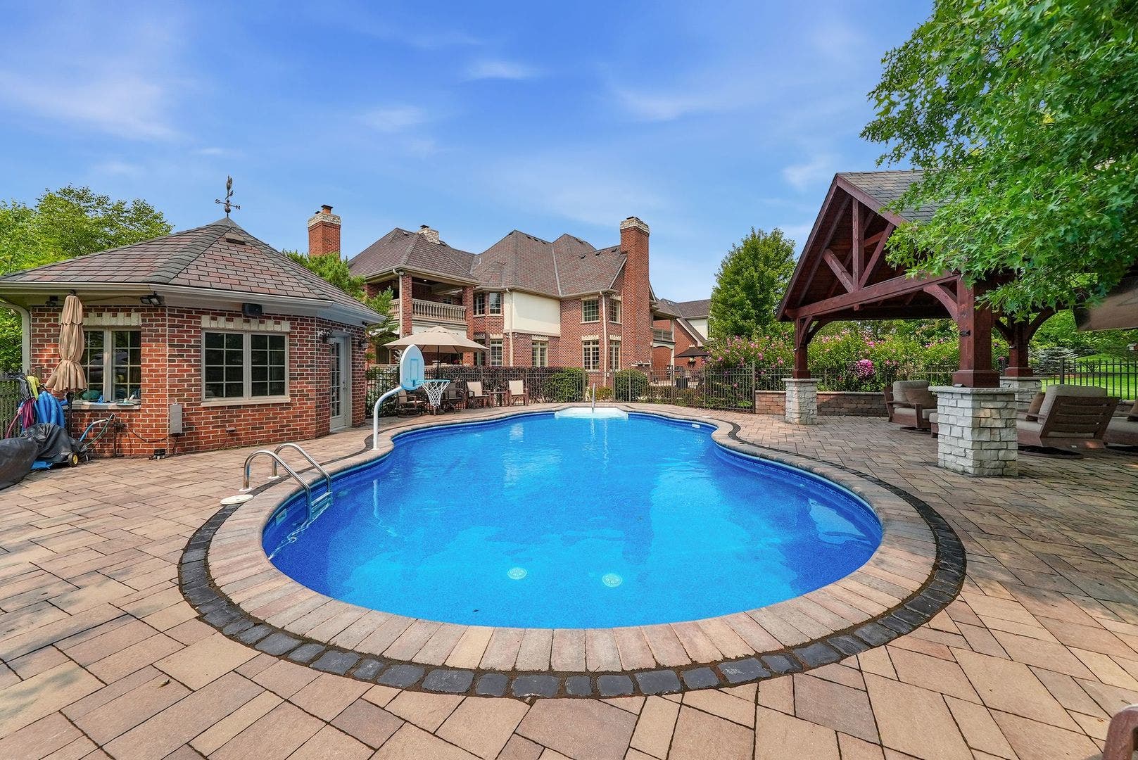 105 Forest Edge Drive, Palos Park, IL 60464