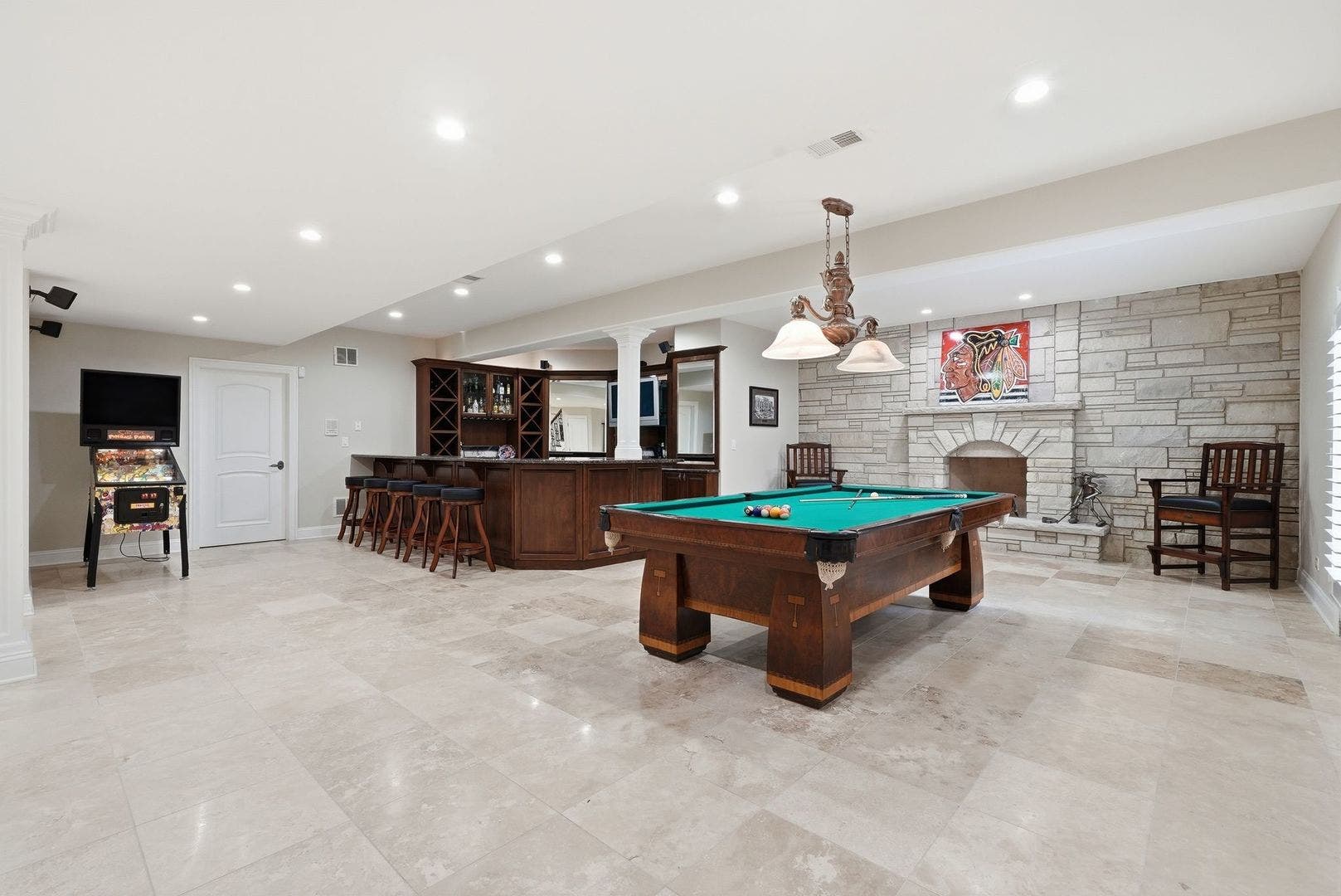 105 Forest Edge Drive, Palos Park, IL 60464