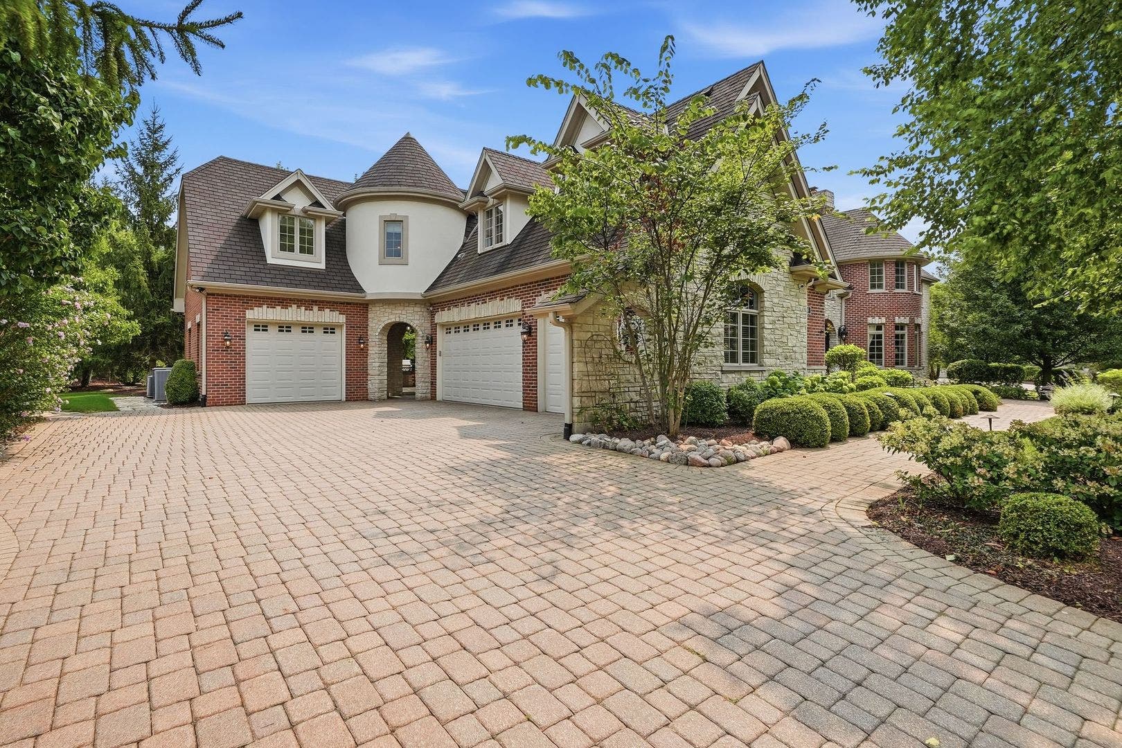 105 Forest Edge Drive, Palos Park, IL 60464