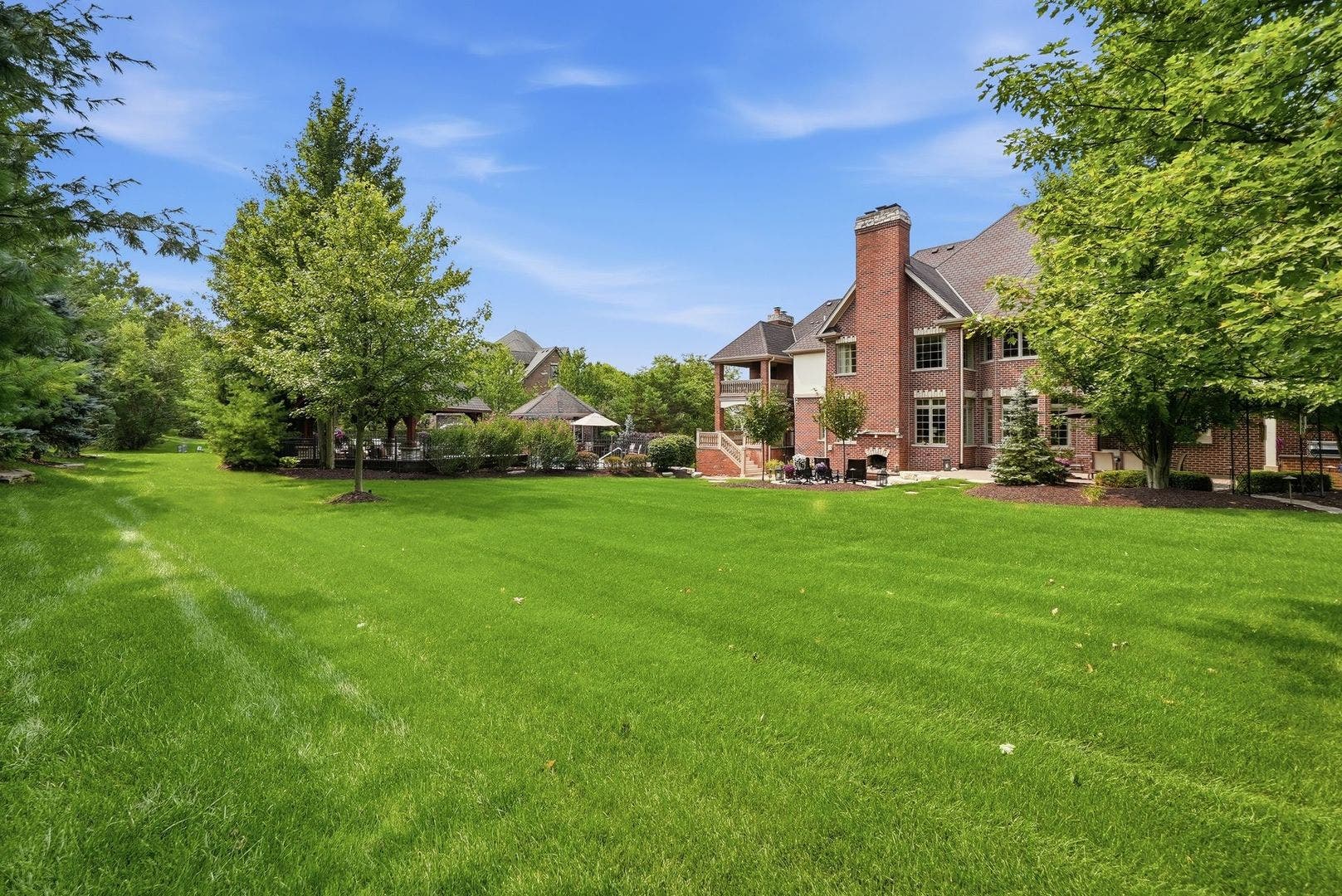 105 Forest Edge Drive, Palos Park, IL 60464