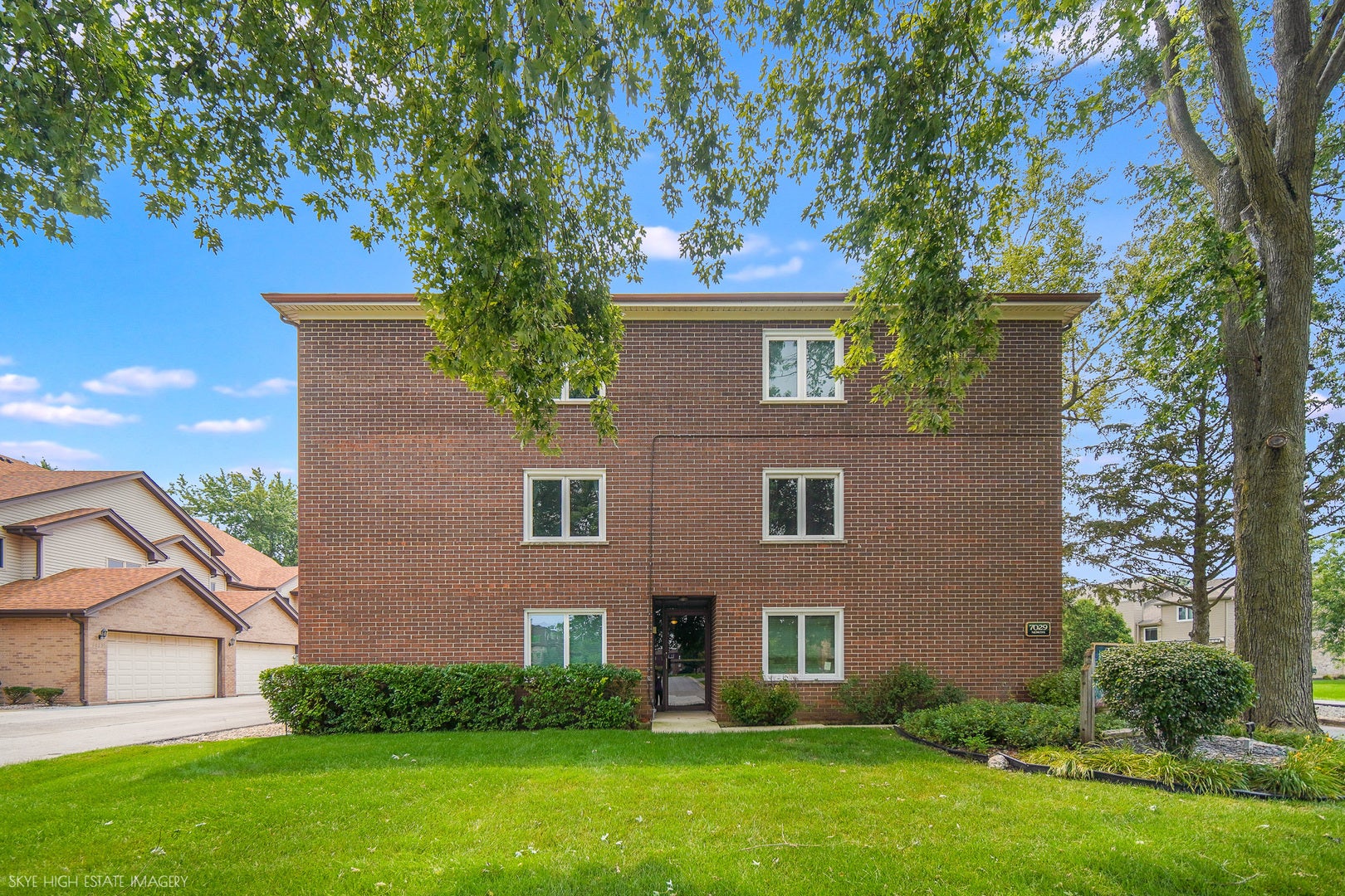 7029 167th Street, #4N, Tinley Park, IL 60477 7029 167th Street, #4N, Tinley Park, IL 60477