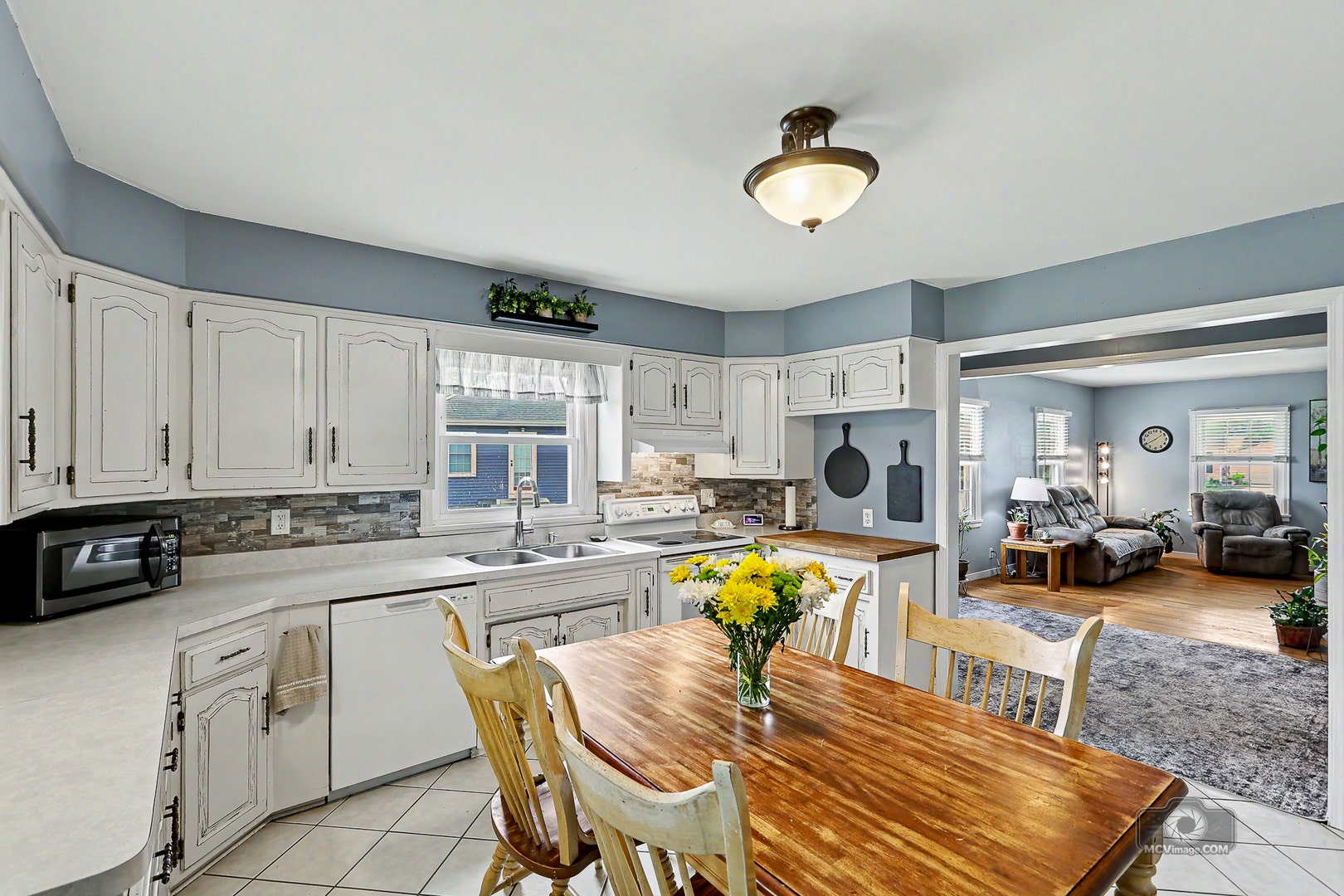 1530 Marquette Court, Joliet, IL 60435
