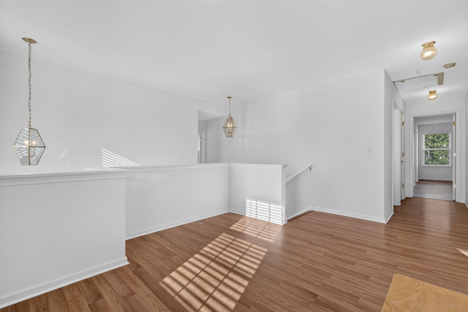 3020 Chalkstone Avenue, Elgin, IL 60124